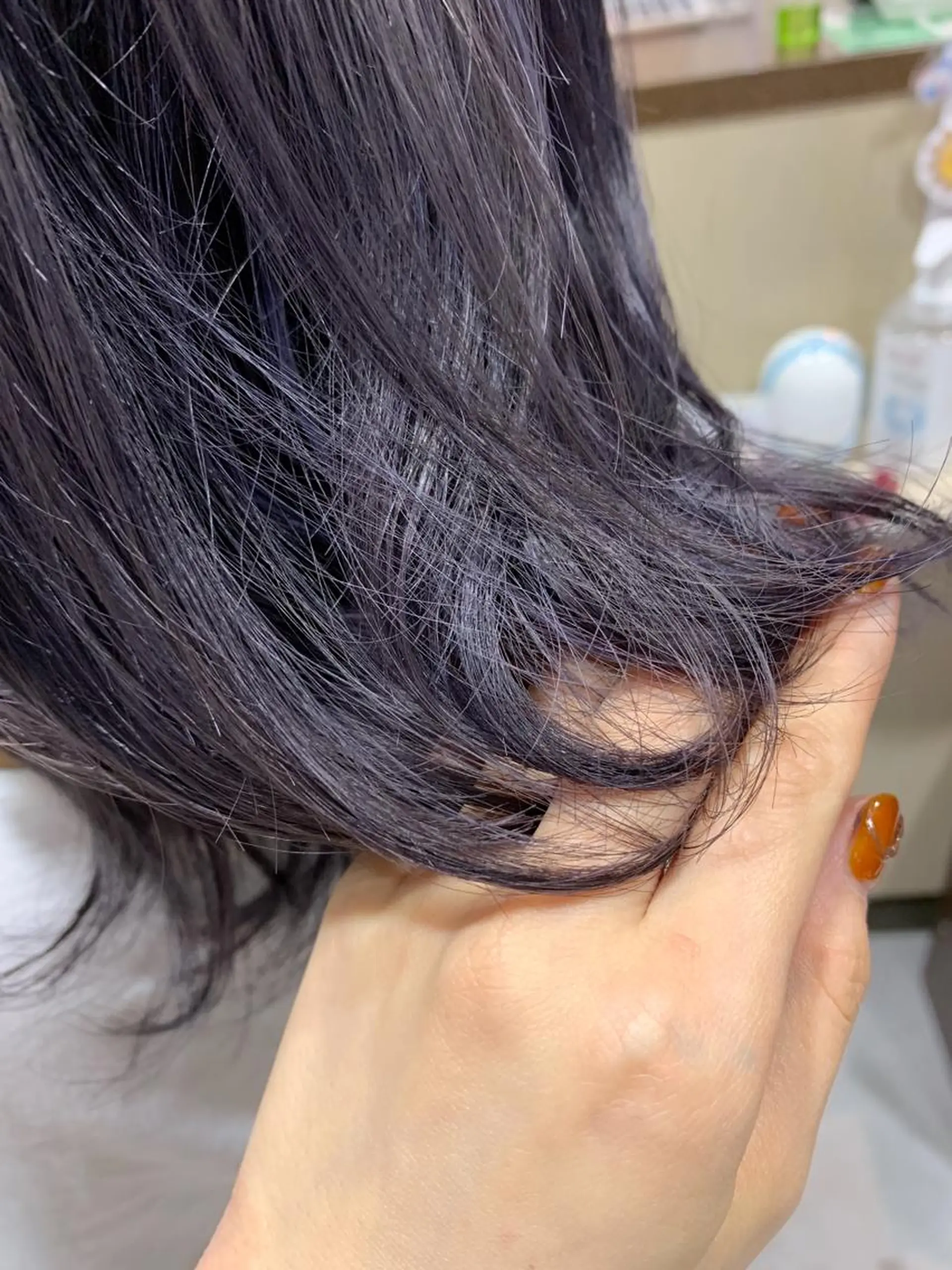 ミディアム カラー 近藤千翔🩵 髪質改善Periodのエステ・リラクイメージ