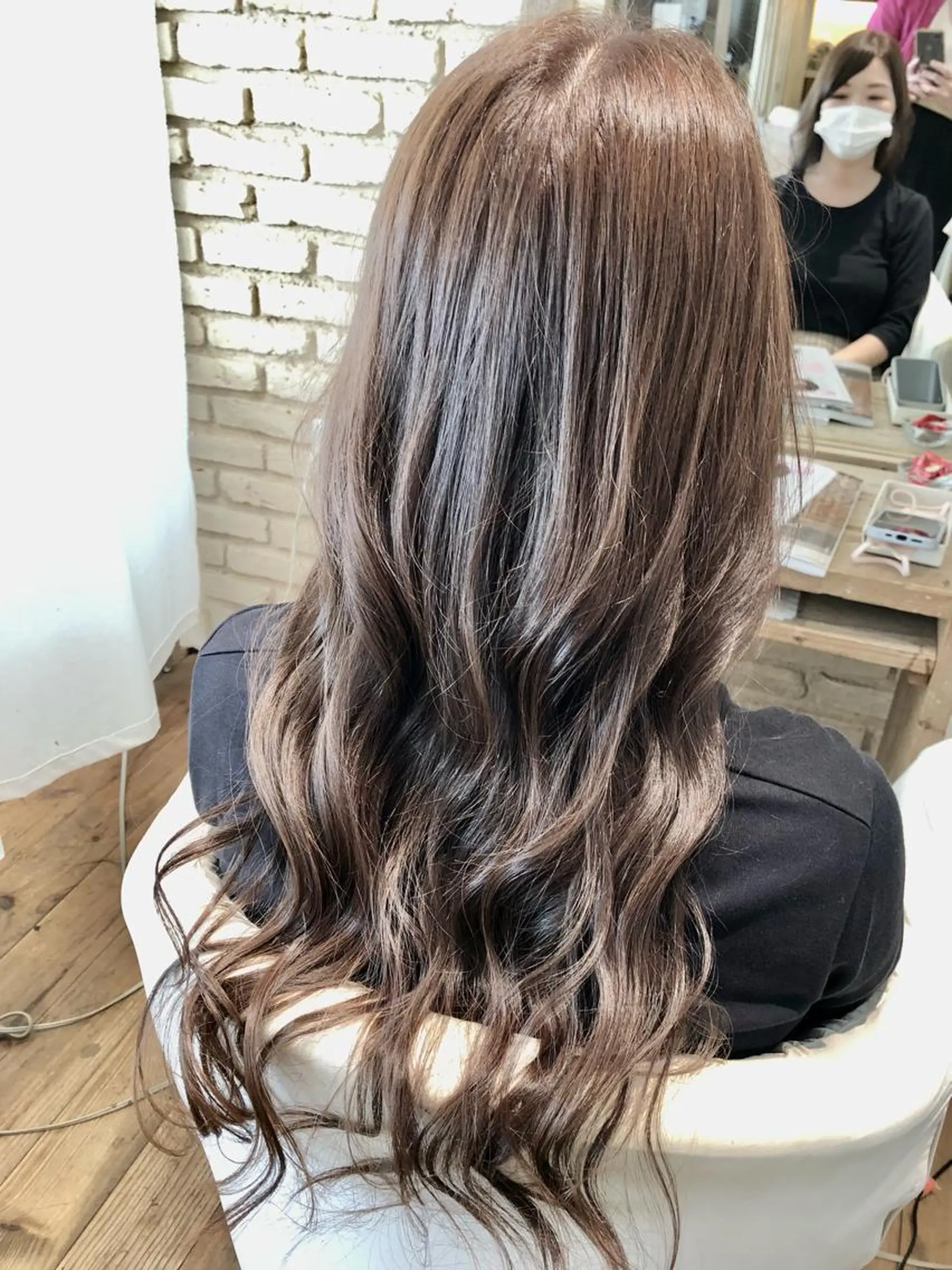 ロング カラー ブリーチ ダブルカラー oasis(オアシス)所属・oasis/吉岡 /白髪の悩み解決へのヘアスタイル