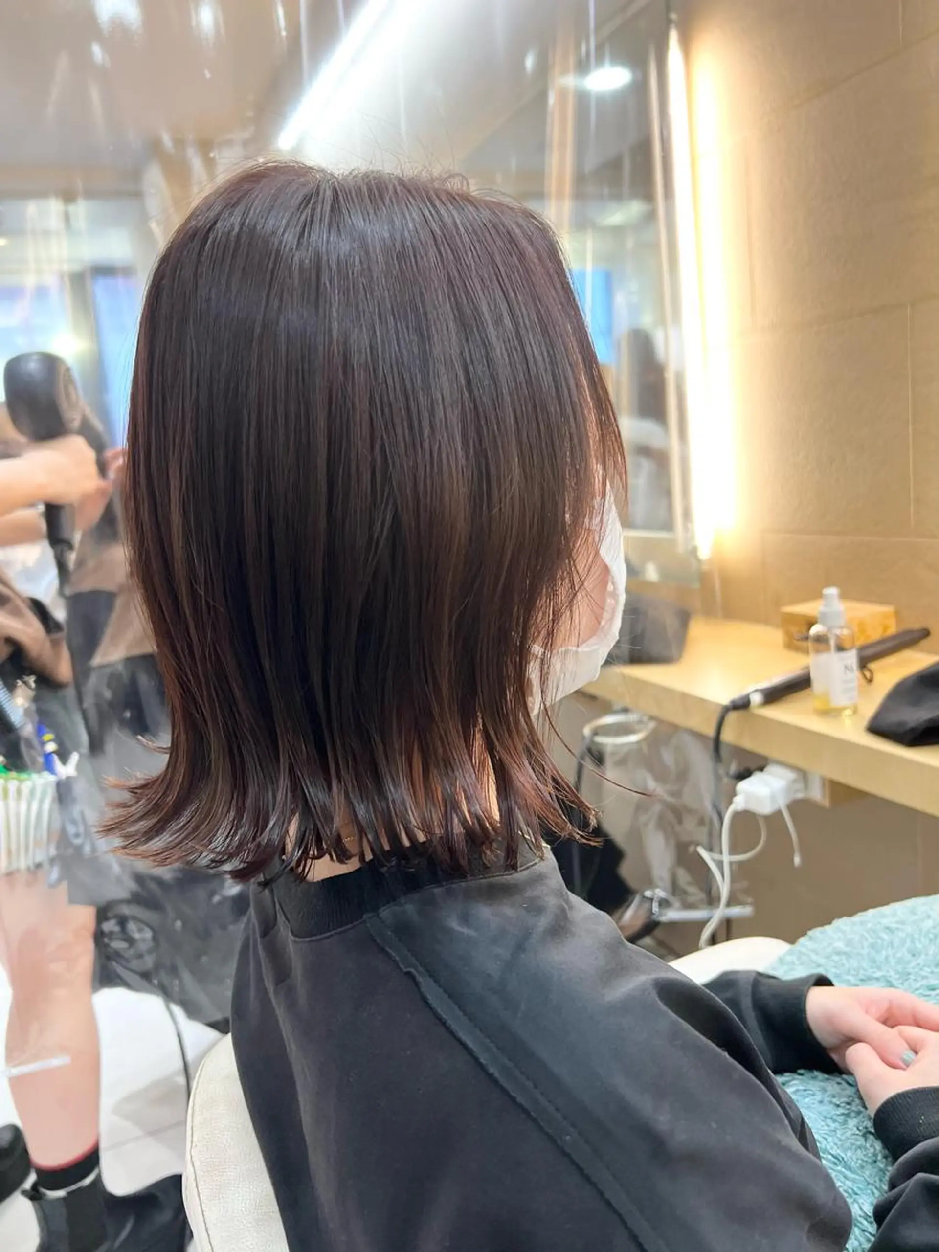 ショート カラー ボブ 外ハネヘア 小田 亮のヘアスタイル