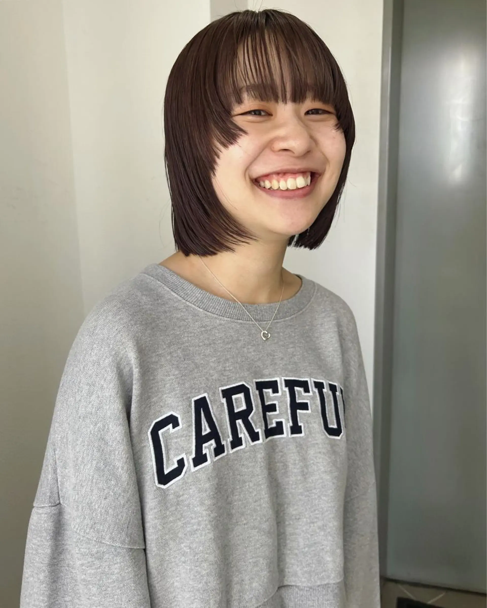 ショート カラー ベージュカラー ボブ カット ヘアカラー トリートメント Loom.所属・村上雅人 ナチュラルモードのヘアスタイル
