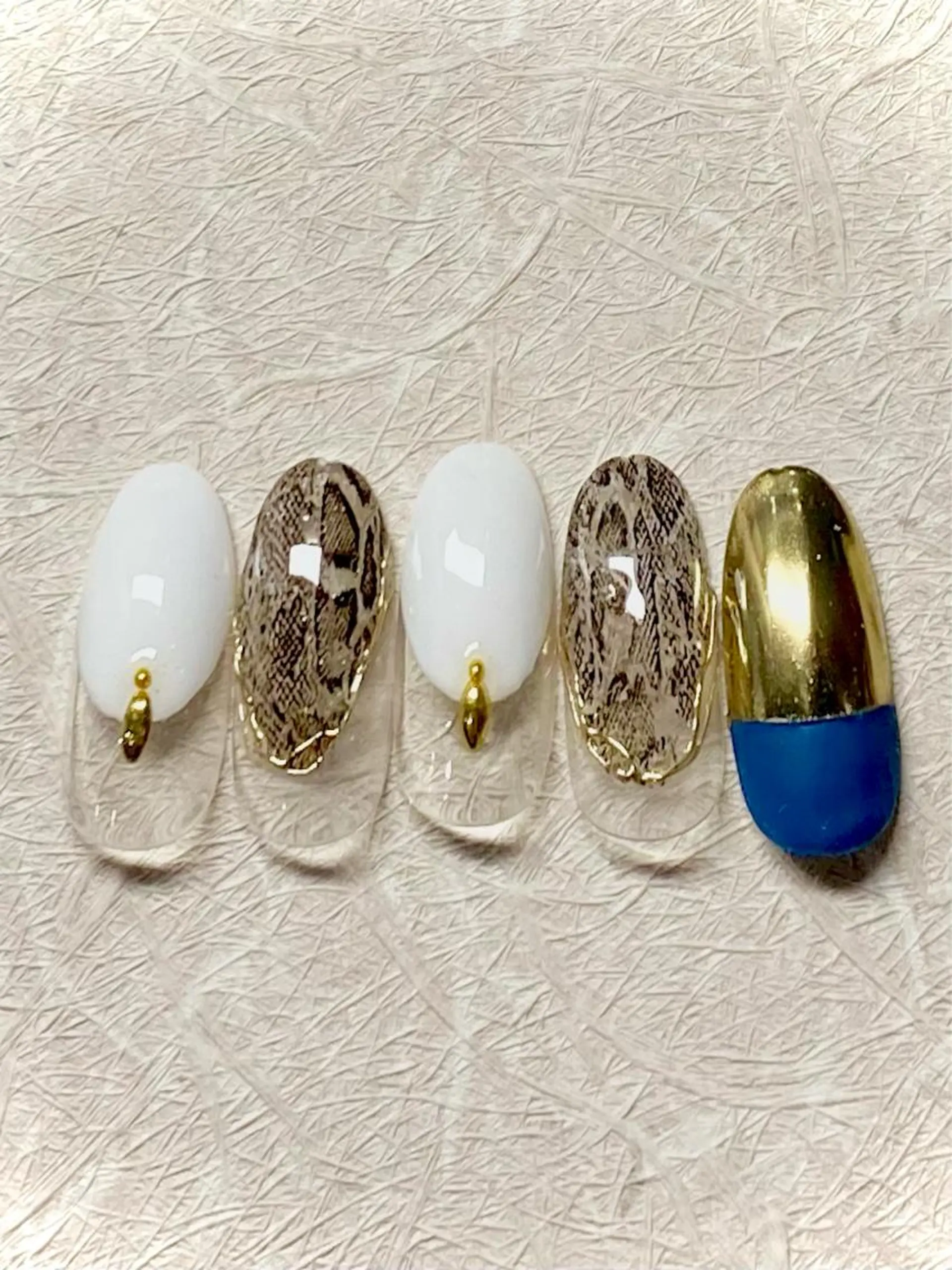 ネイル 春ネイル ホワイト yuminail所属・錦糸町 yuminailのネイルデザイン