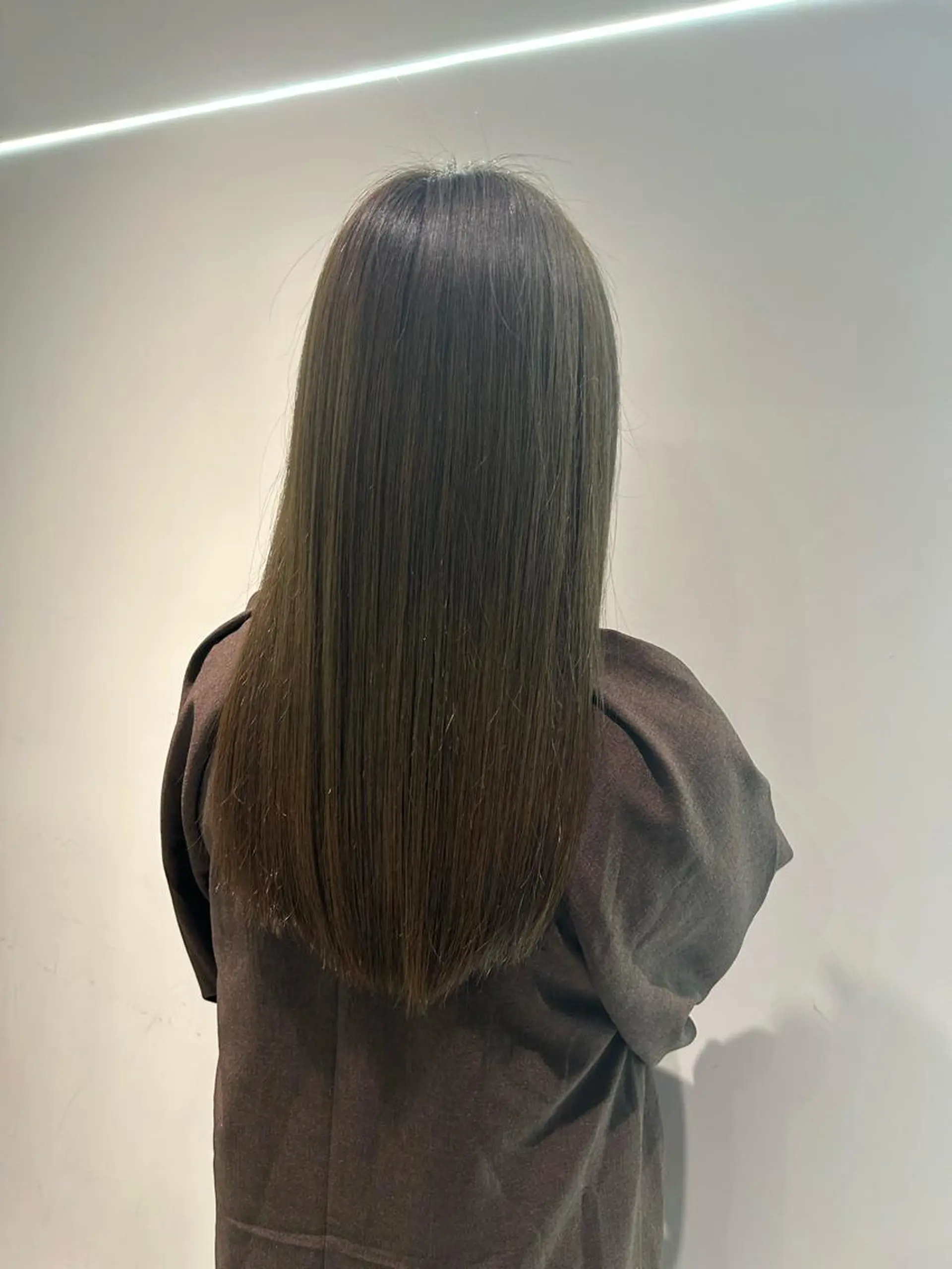 ロング カラー ヘアアレンジ 寺澤 花梨のヘアスタイル