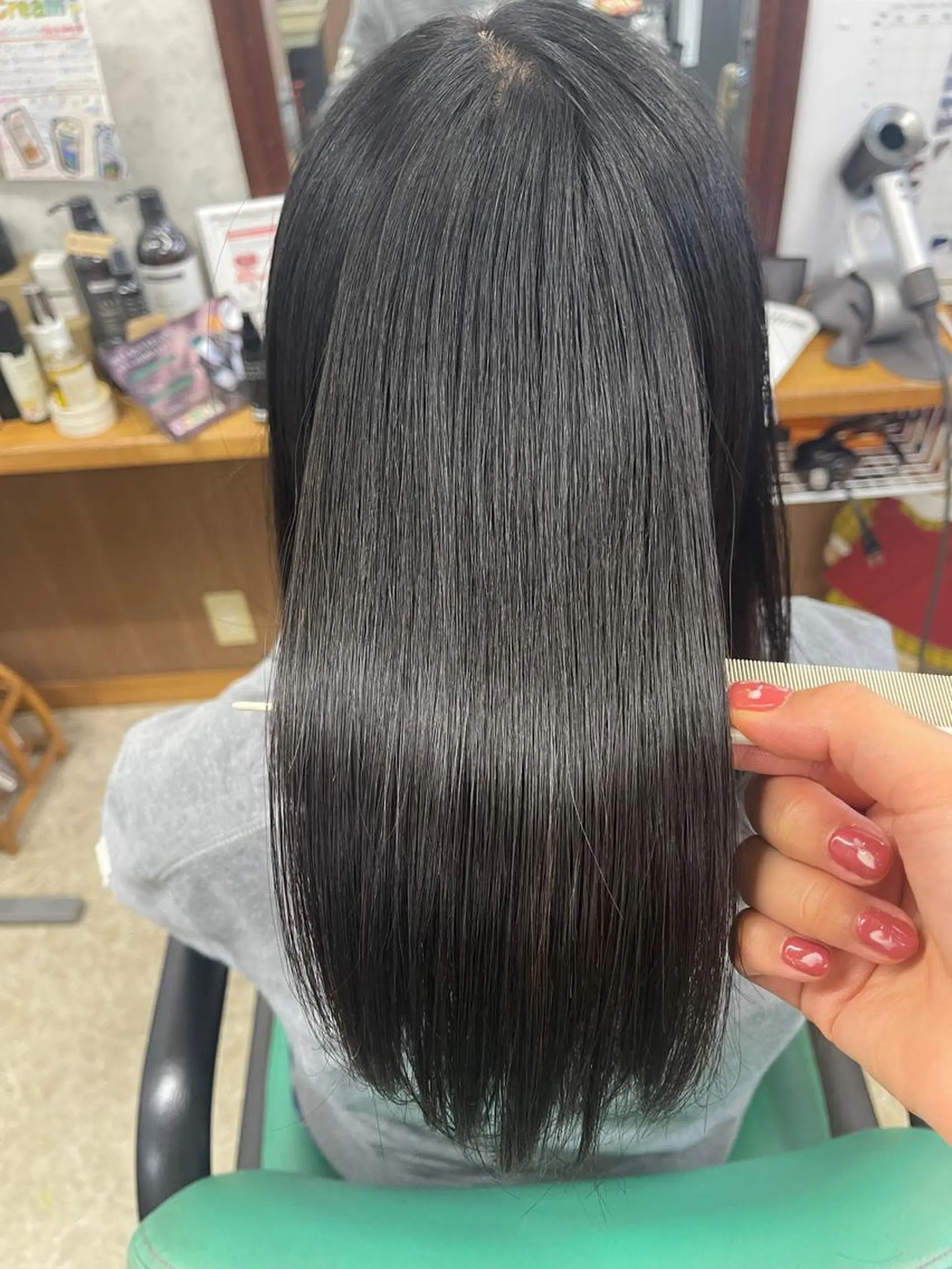 ロング くせ毛 髪質改善 縮毛矯正 トリートメント 酸性ストレート 髪質改善のプロ✨りな さんのヘアスタイル