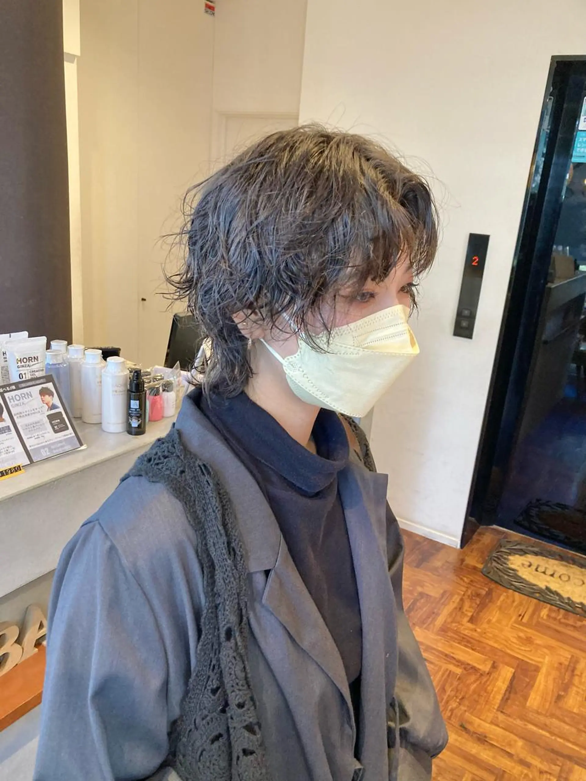 ショート カラー パーマ 黒髪 ブルーカラー ブルーブラック ウルフカット カット ヘアカラー トリートメント カットが上手い 💇‍♂🌸サク🌸のヘアスタイル