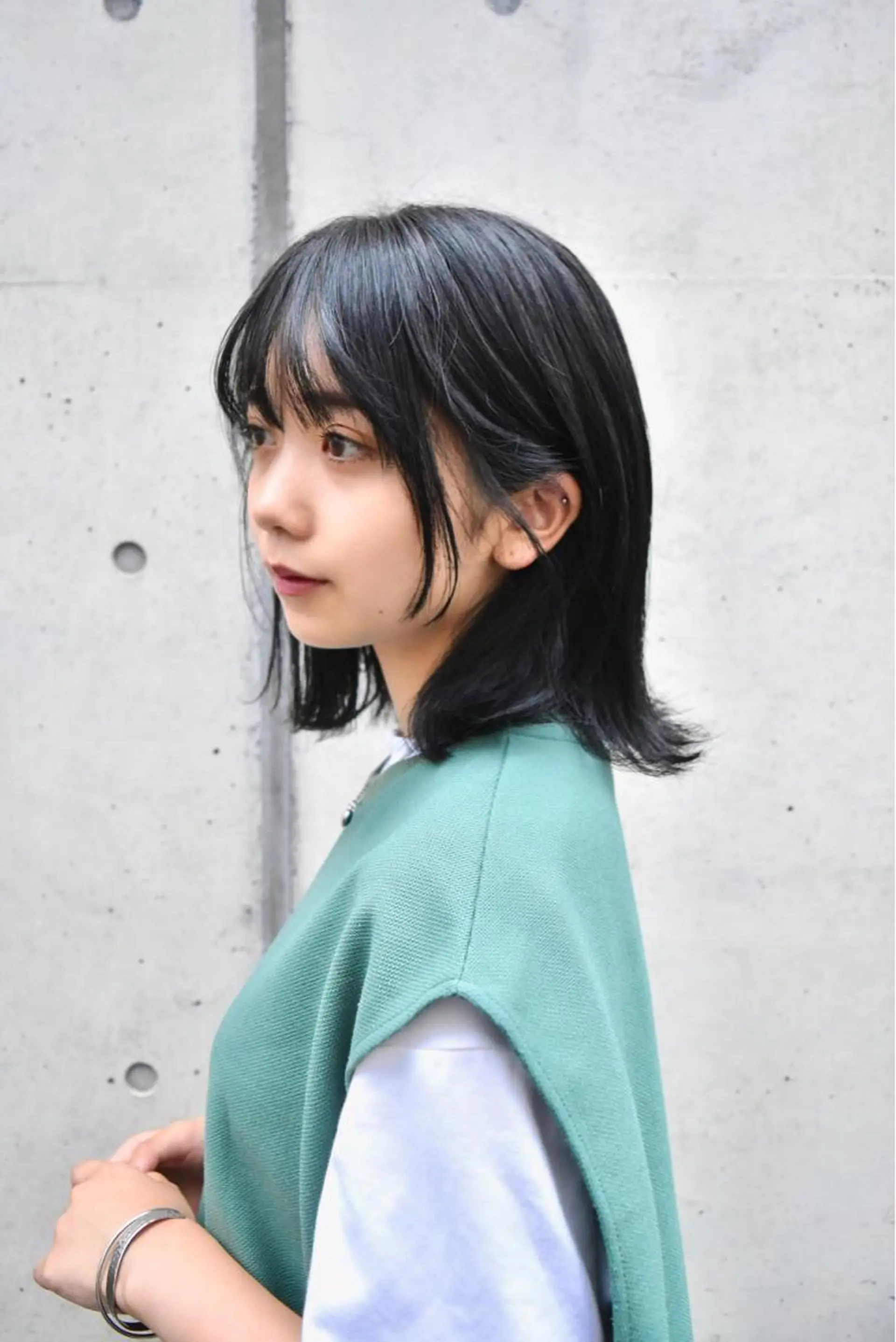 ミディアム アッシュ アッシュグレー アッシュグレージュ 高山🐬髪質改善 池袋で縮毛矯正のヘアスタイル