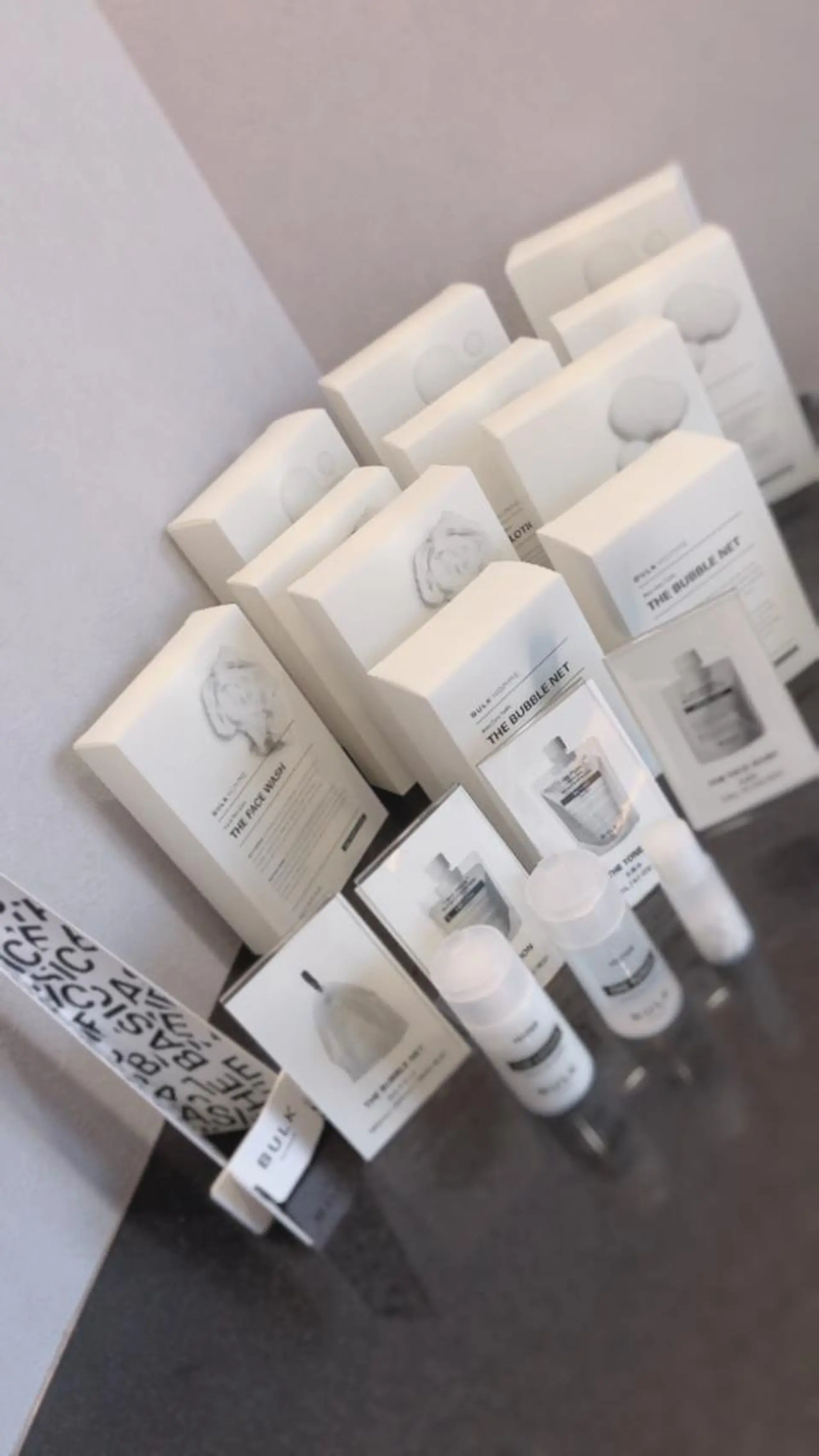 FAVORE 【ファヴォーレ】のヘアスタイル