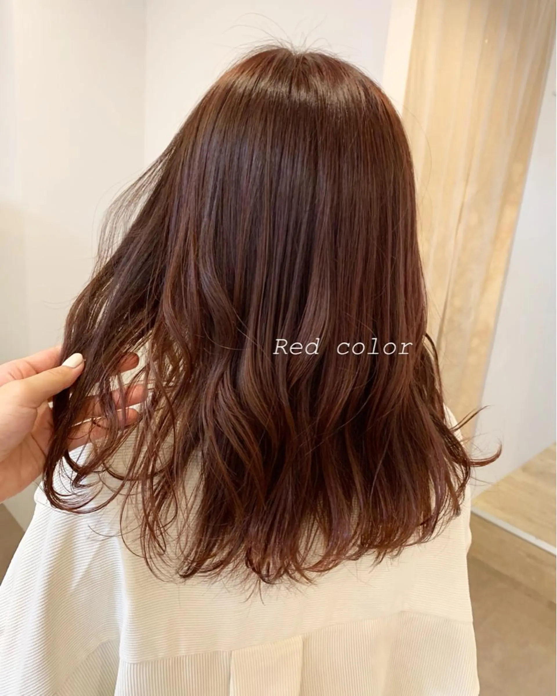 ロング カラー 佐藤 永夏のヘアスタイル