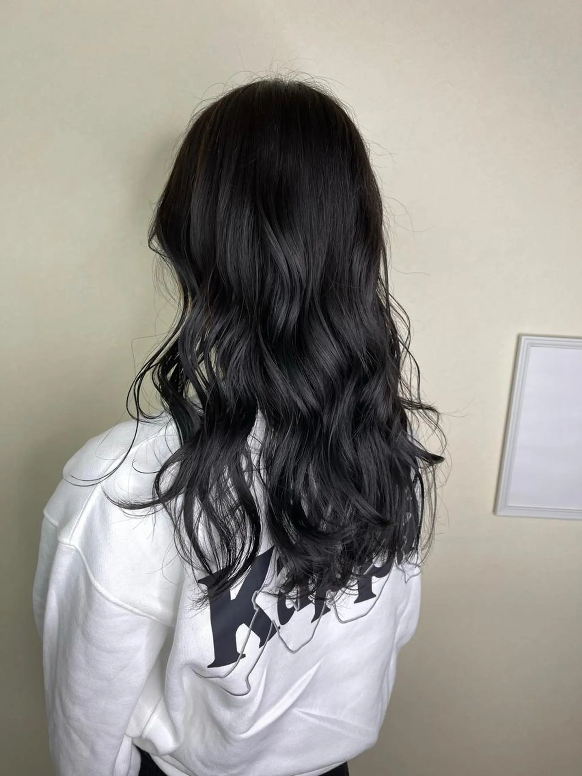 ロング カラー 透明感カラー ダークグレー ダークグレージュ グレージュ ハイライトカラー✨ グレージュ✨鎌倉光洋のヘアスタイル