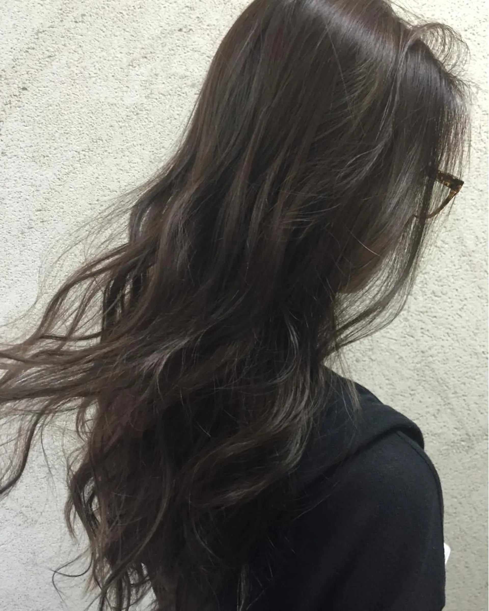 セミロング カラー ブリーチ 透明感カラー グラデーションカラー グレージュ イルミナカラー カット ヘアカラー トリートメント ヘッドスパ 桑田 健太郎のヘアスタイル