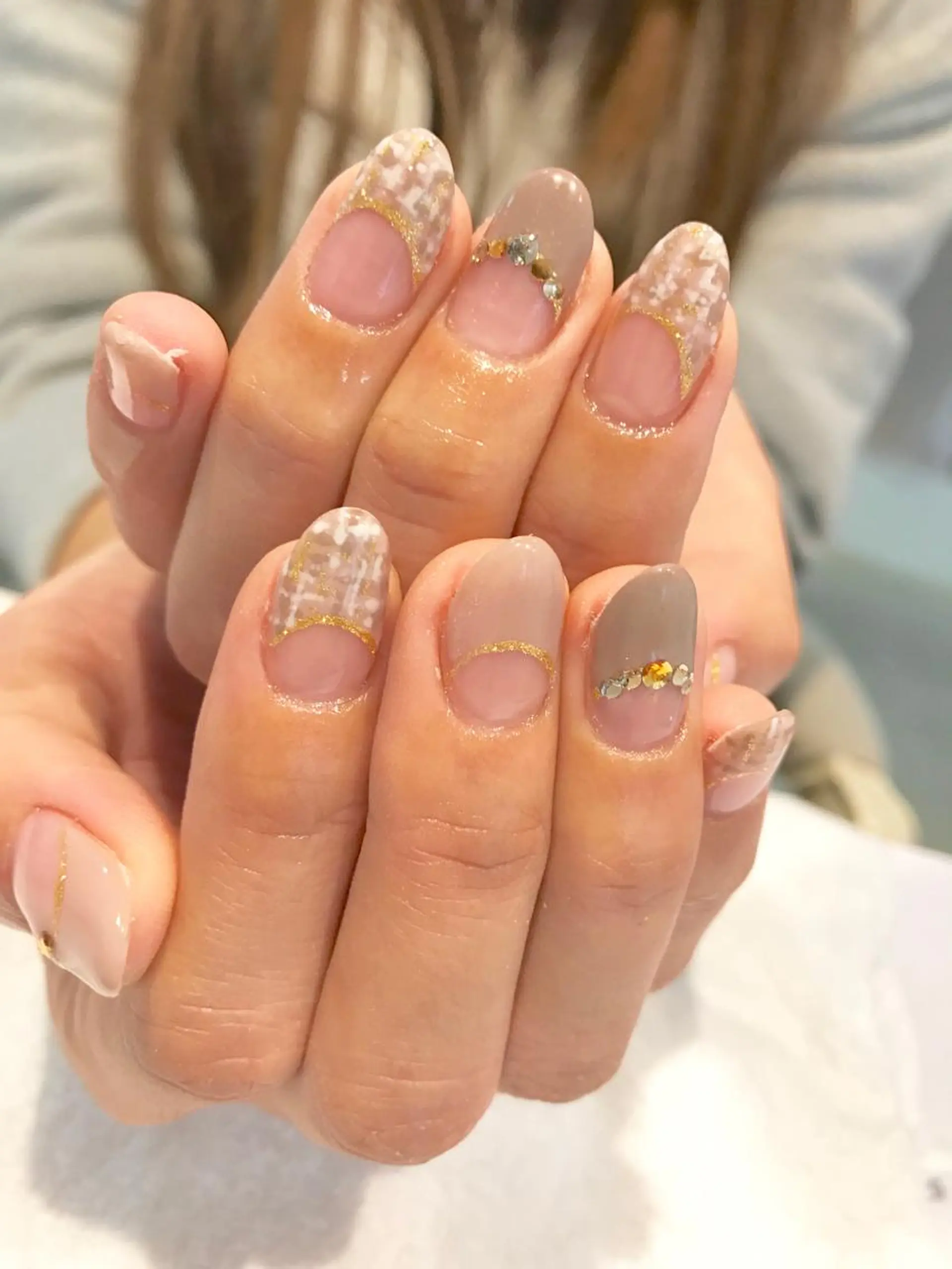 ネイル ツイードネイル Re Pearl～コーディネートサロン～ 市駅前店所属・NARUMI HYODOのネイルデザイン