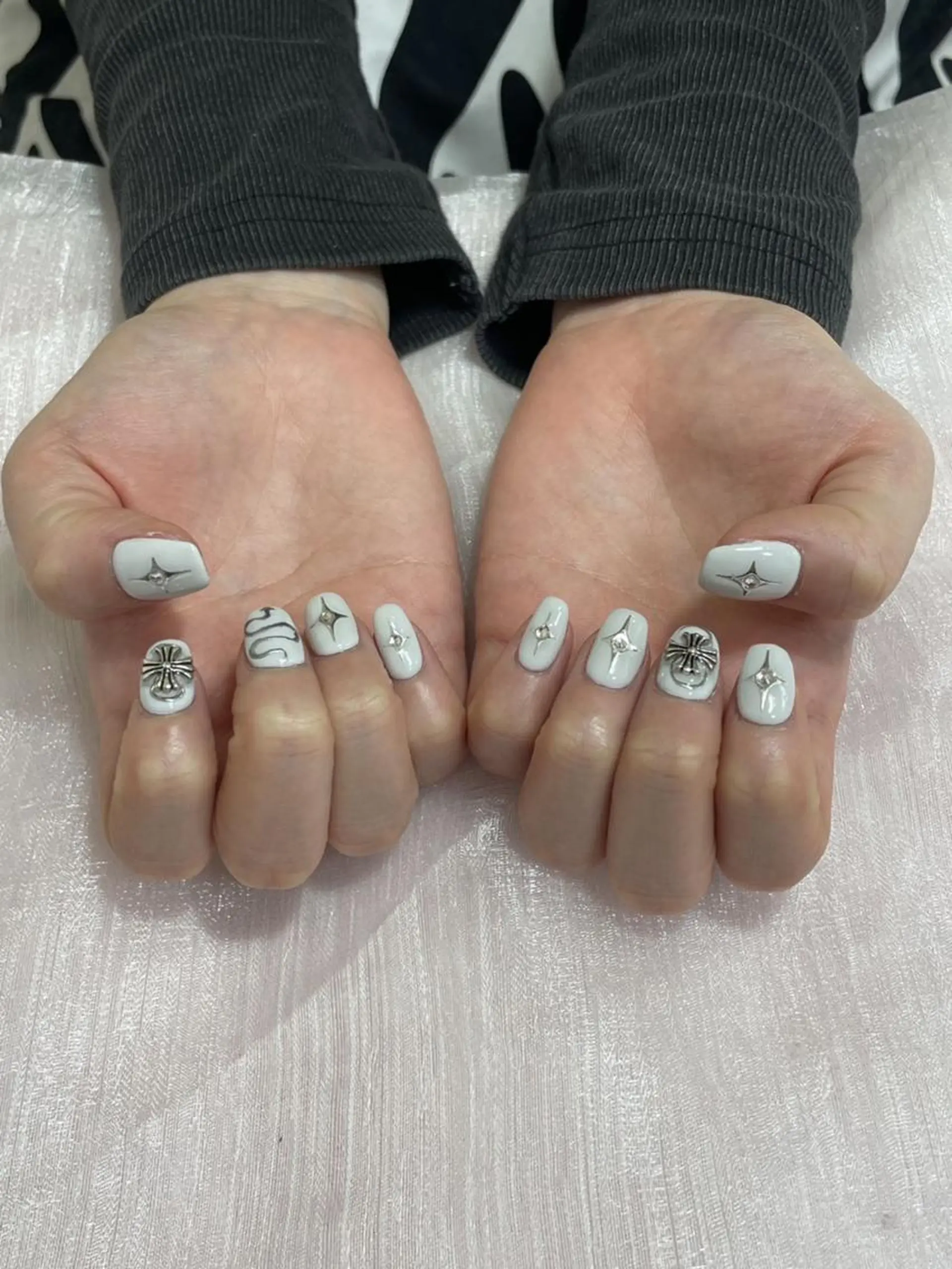 ネイル DEMAIN- 🌹のネイルデザイン