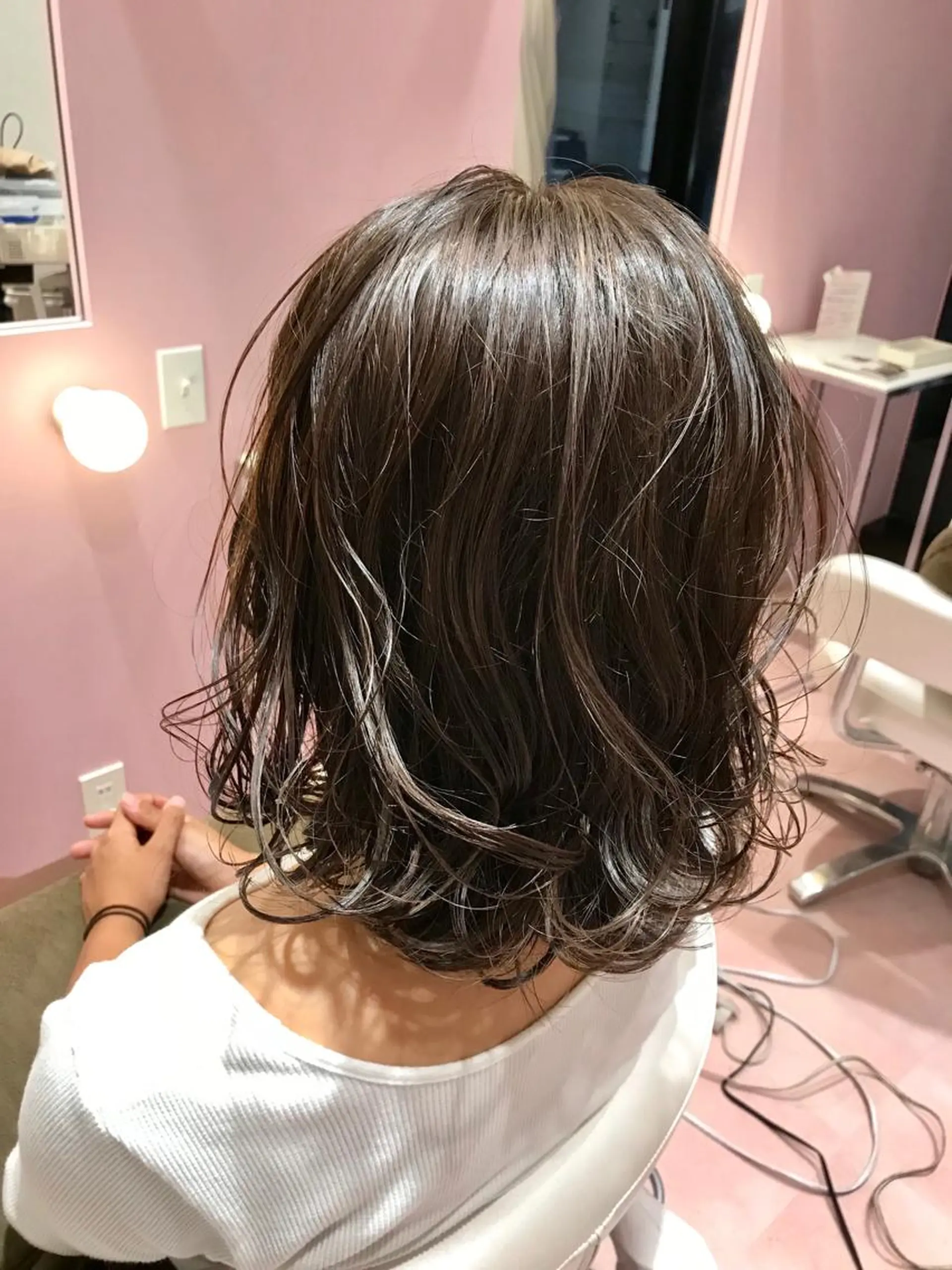 ミディアム ハイライト カット ヘアカラー トリートメント 所渉/韓国レイヤー /ウルフカットのヘアスタイル