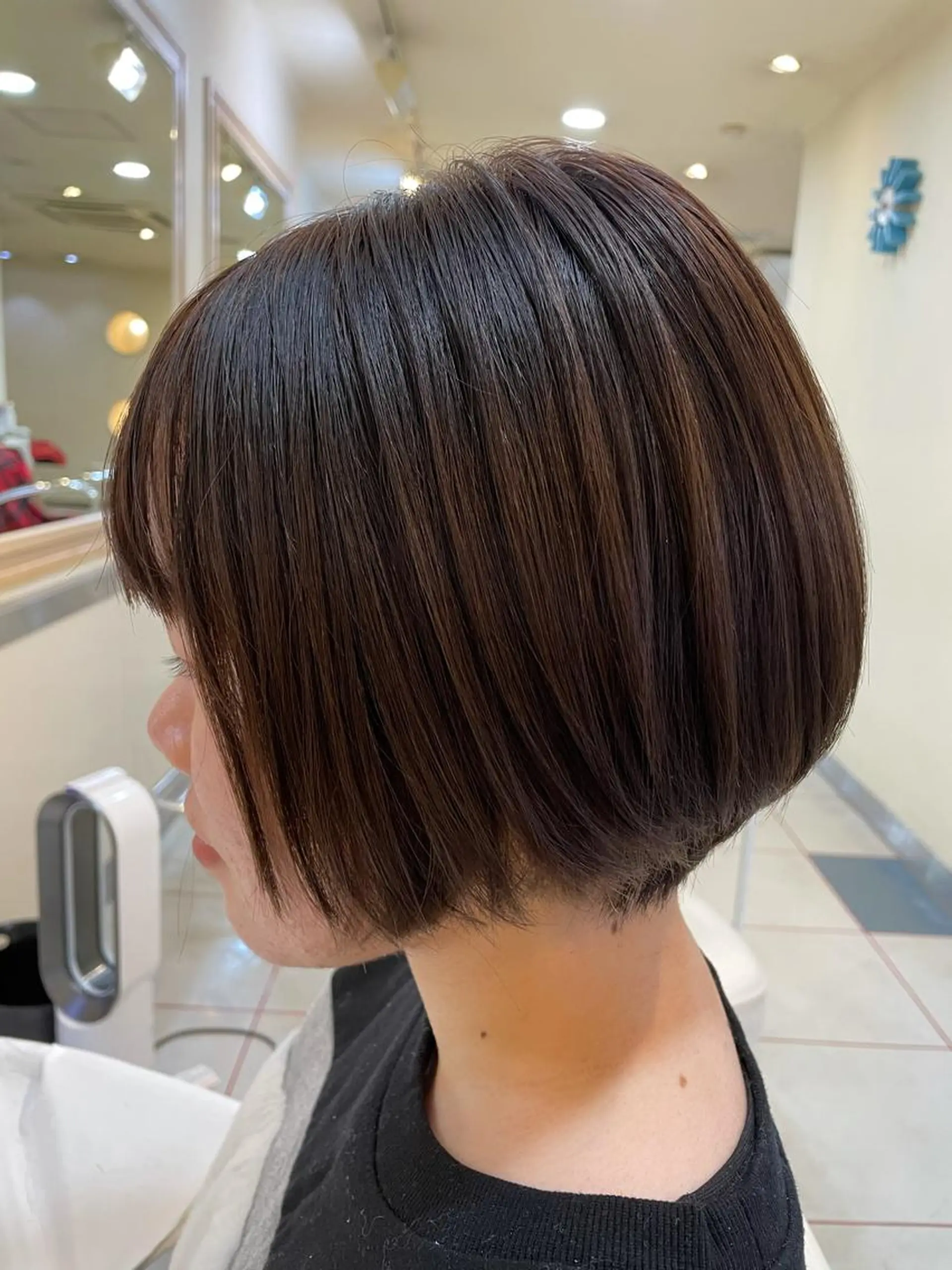 ショート 赤星 さえのヘアスタイル