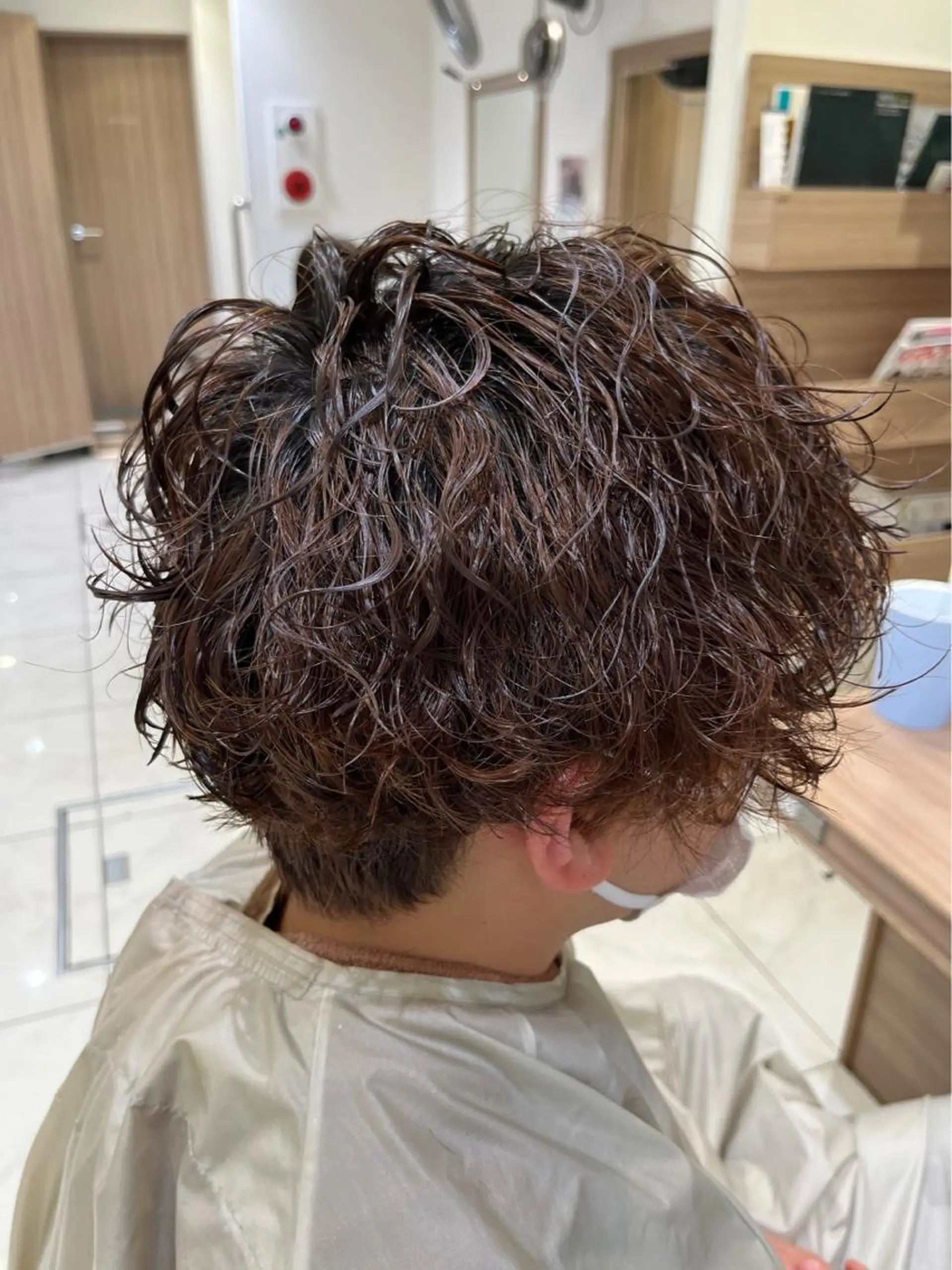 ショート パーマ メンズ ハイトーン/レイヤー 藤田健太郎のヘアスタイル