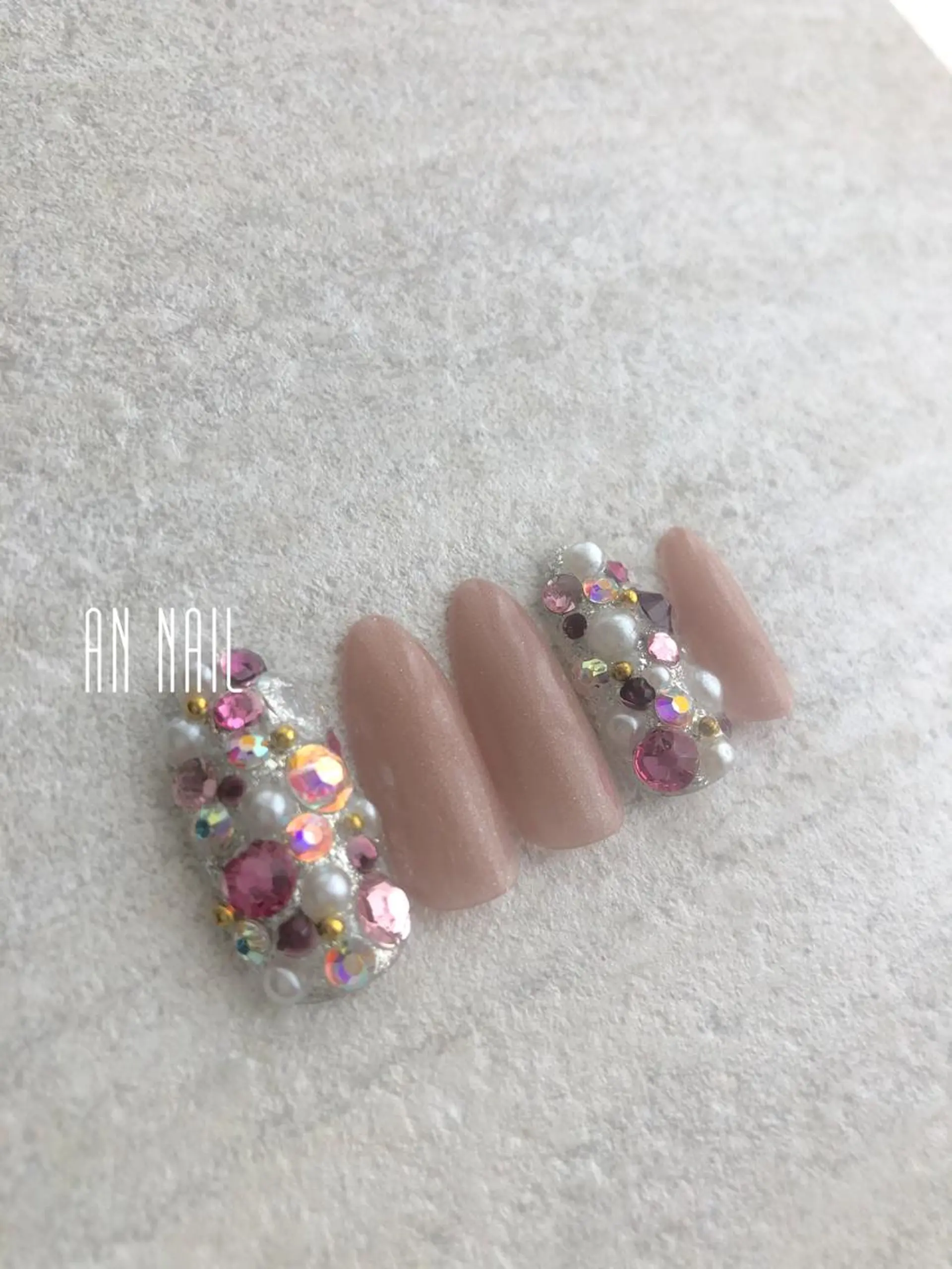 ネイル キラキラネイル ピンク 夏ネイル AN Nailのネイルデザイン