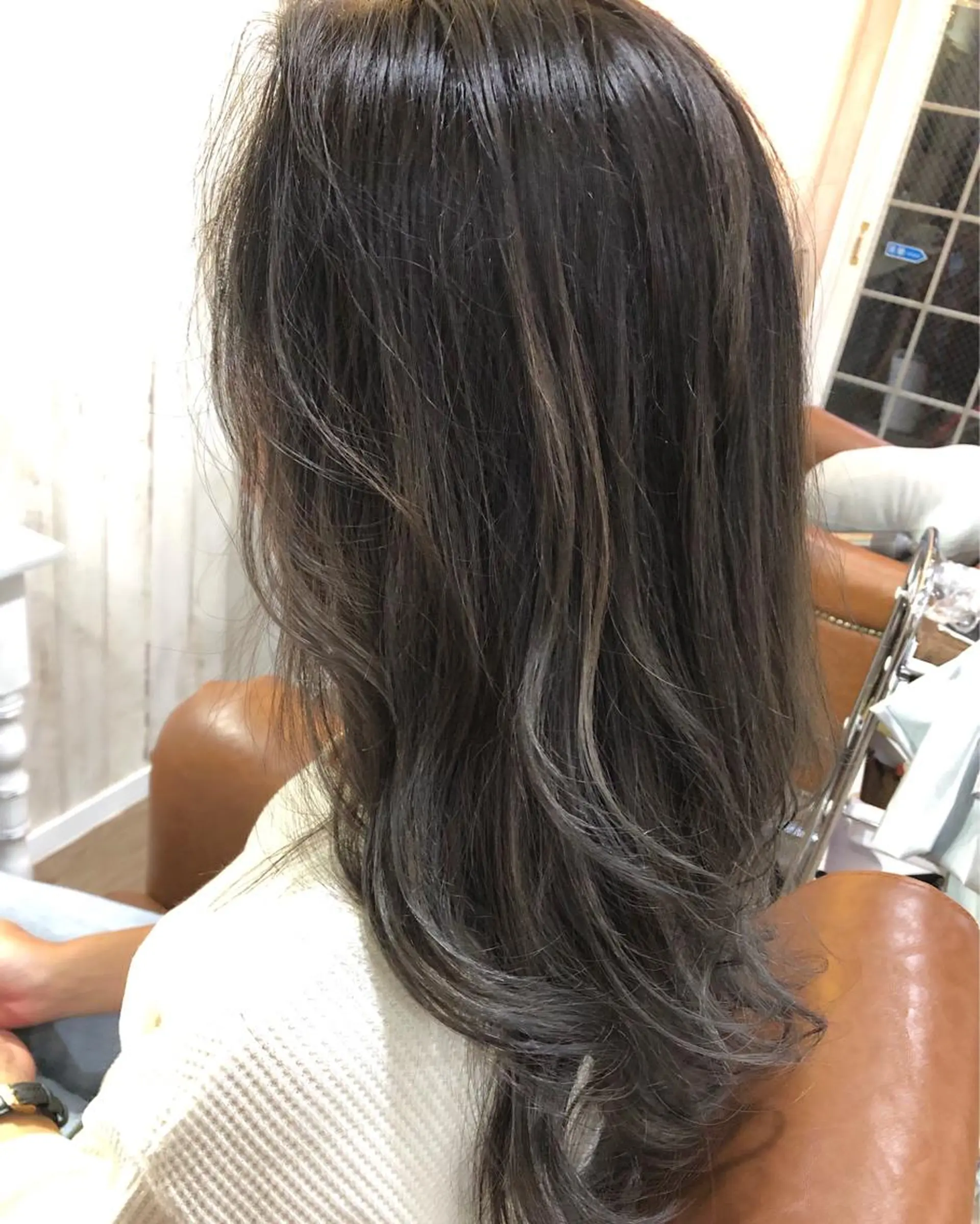 セミロング カット ヘアカラー トリートメント 🐆アンドウ チカコ🦓のヘアスタイル