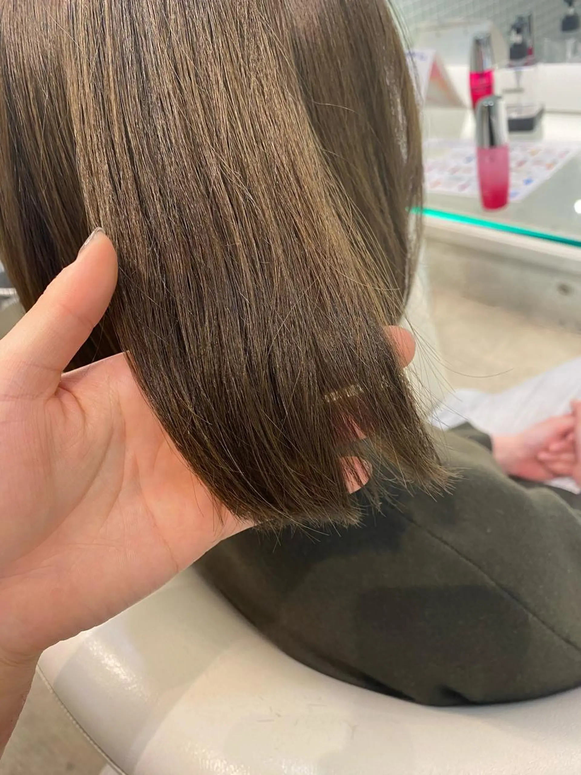 ショート カラー アッシュ ブリーチ ブリーチなしカラー LA KING KYOTO所属・レイヤーカット/ miranのヘアスタイル