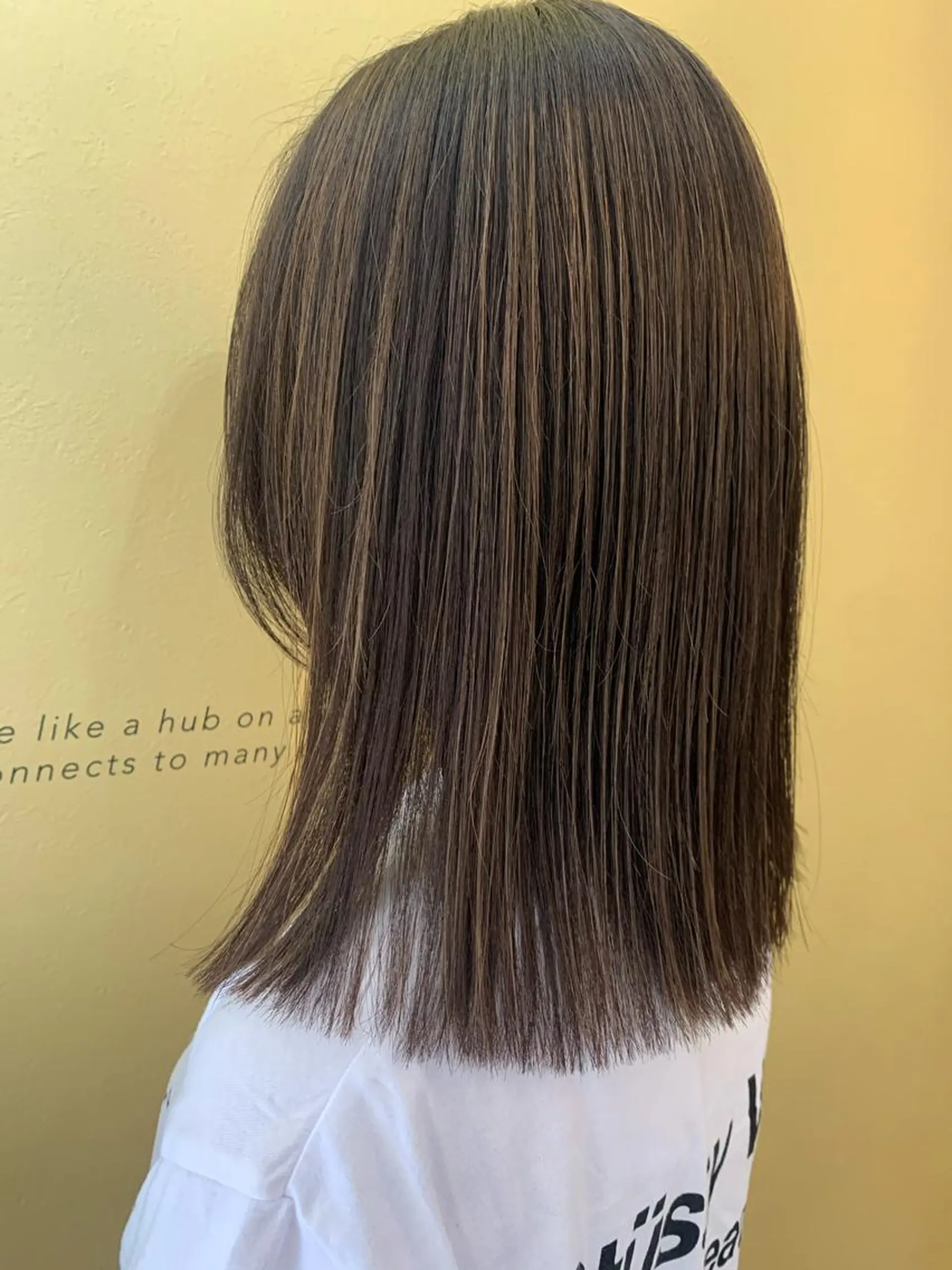 ミディアム 切りっぱなしロブ カット トリートメント hub hair レイヤー/透明感のヘアスタイル