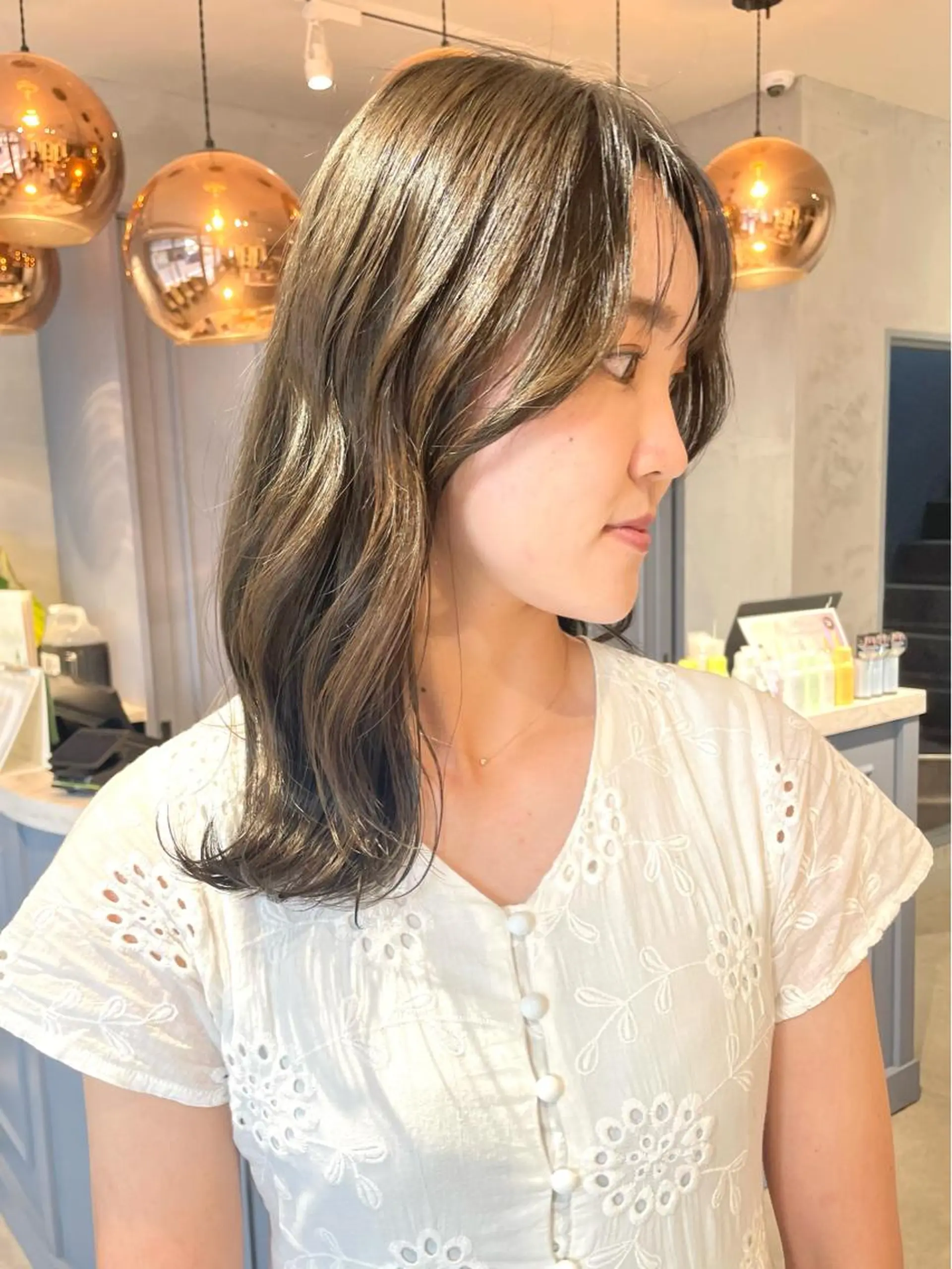 ミディアム カラー カット ヘアカラー トリートメント 360°キレイな ショートカットのヘアスタイル