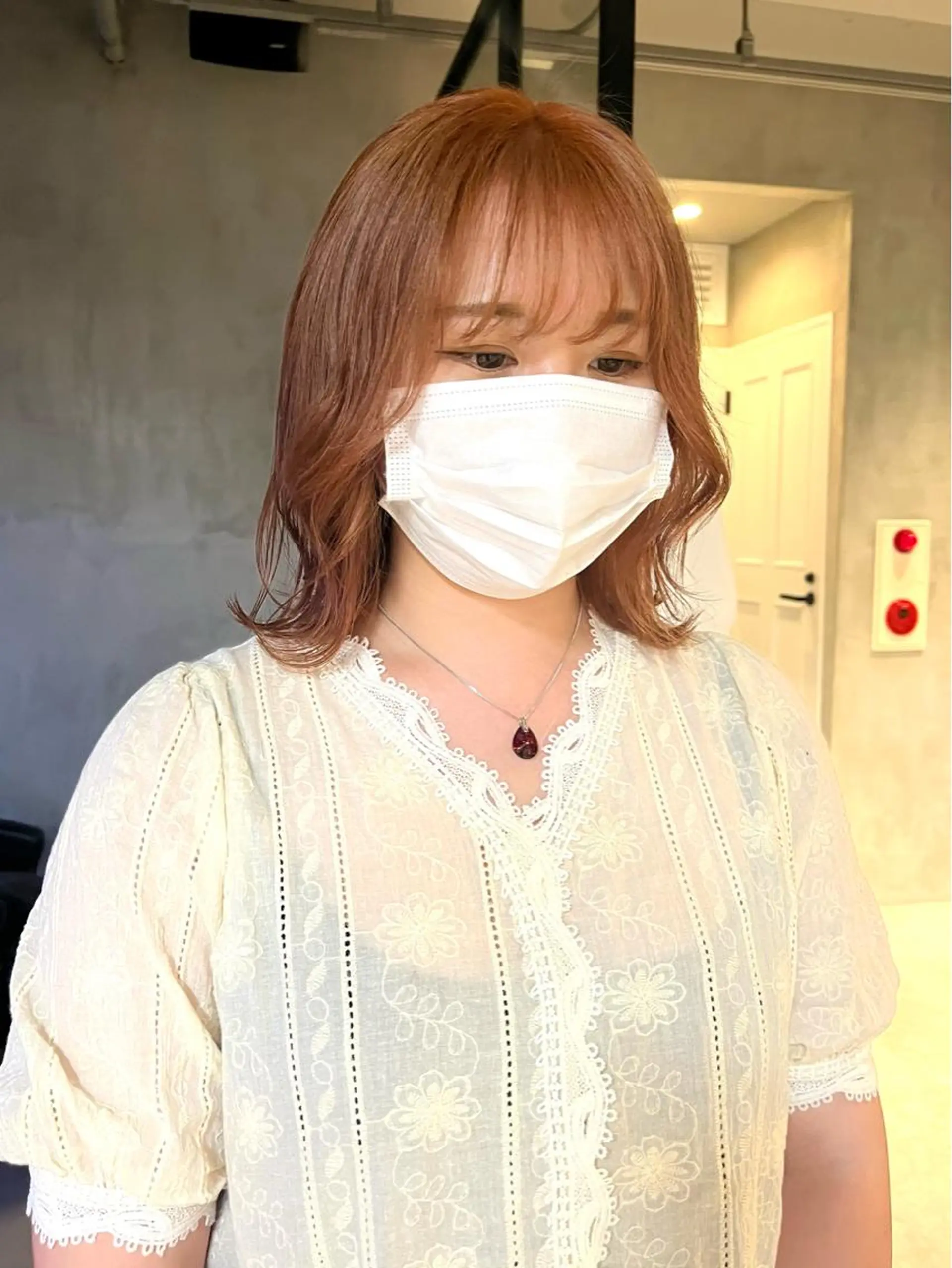 カラー ベージュカラー ブリーチ ハイトーンカラー オレンジ ヘアカラー ボブ/ミディ/ロング 特化/芳野りんかのヘアスタイル