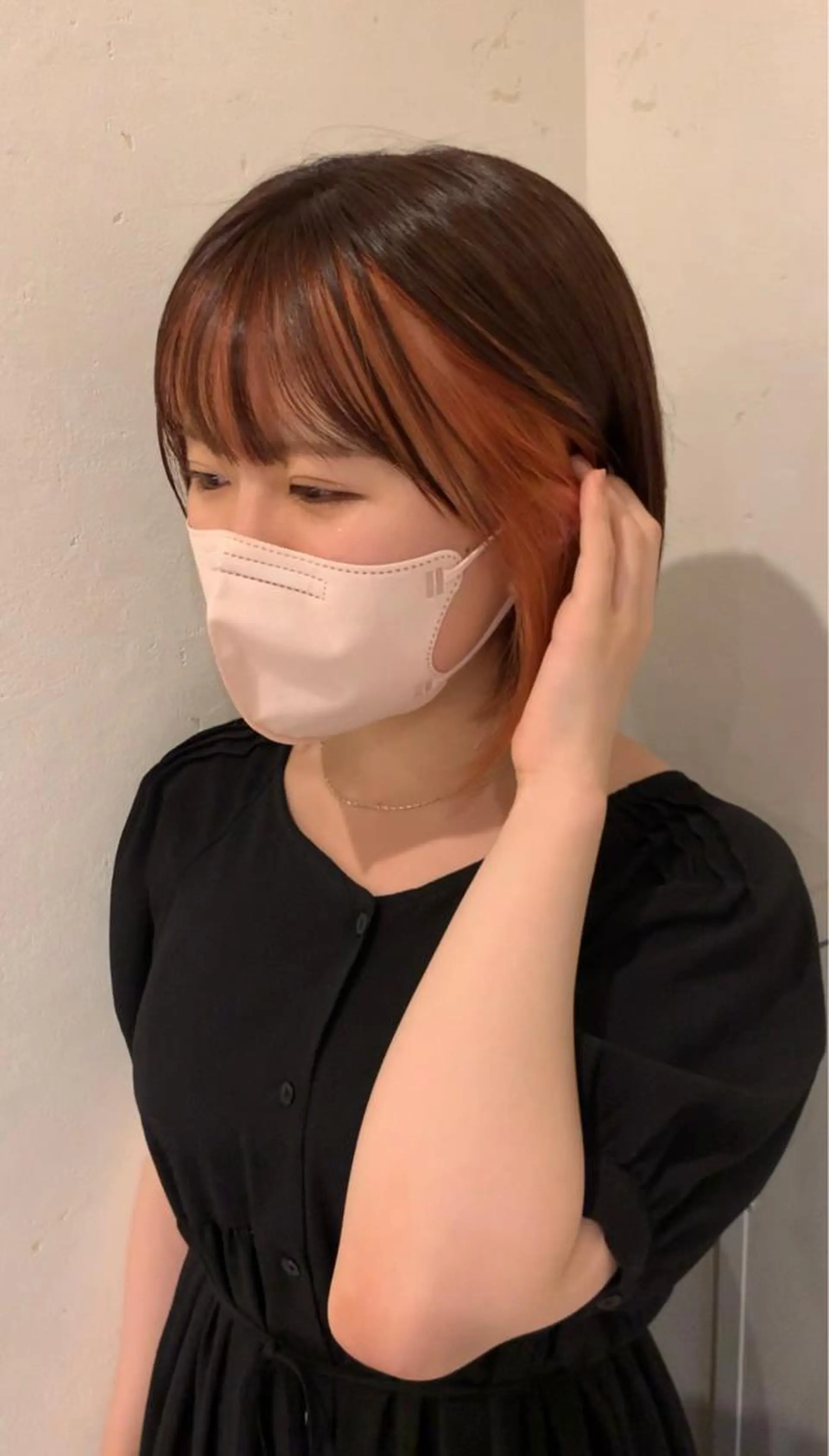 ショート ヘアカラー 落合希 Olivebeigeのヘアスタイル