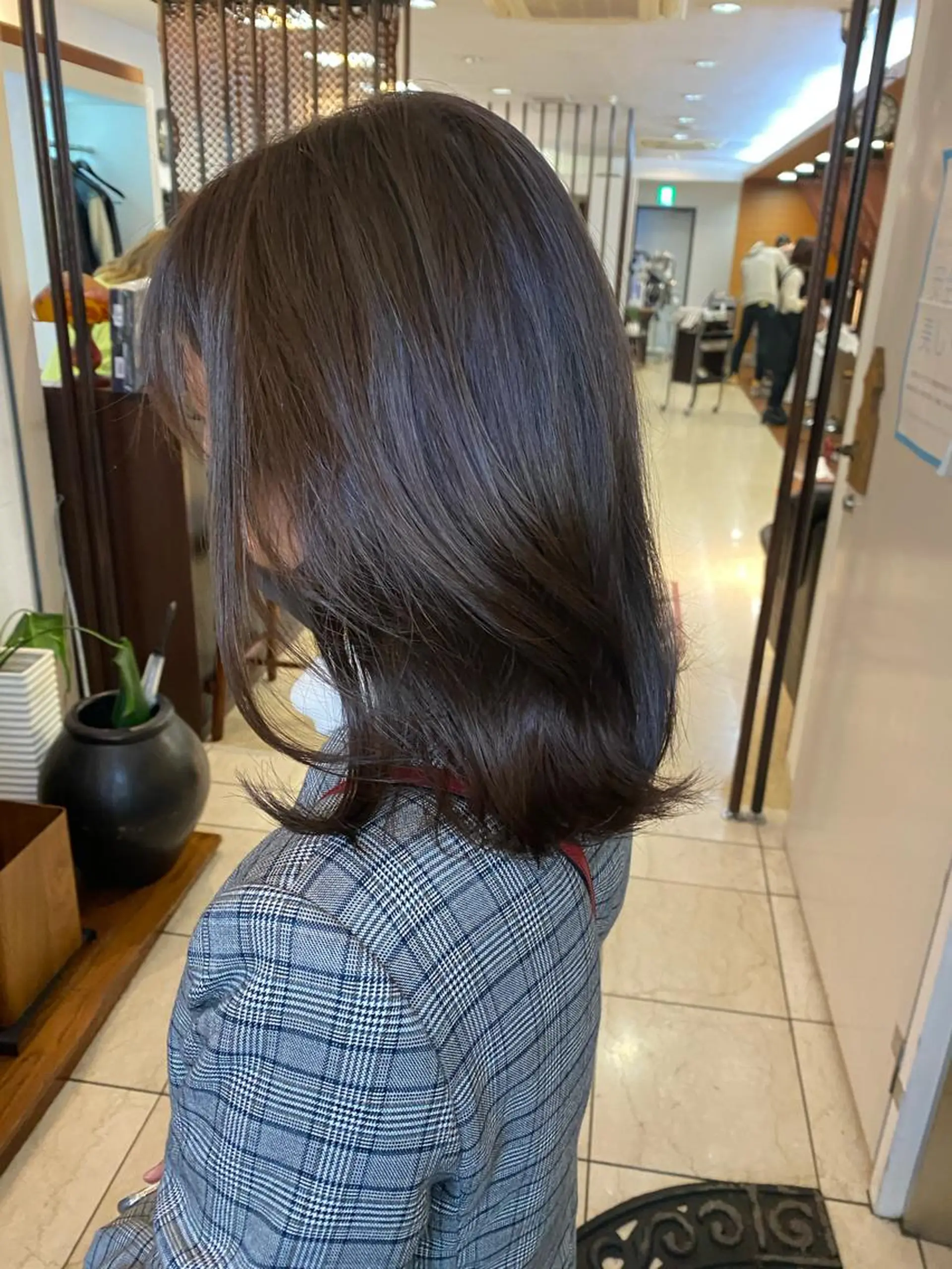 ミディアム カラー ナナナパレナ所属・NARUSE✂︎ カラースペシャリストのヘアスタイル