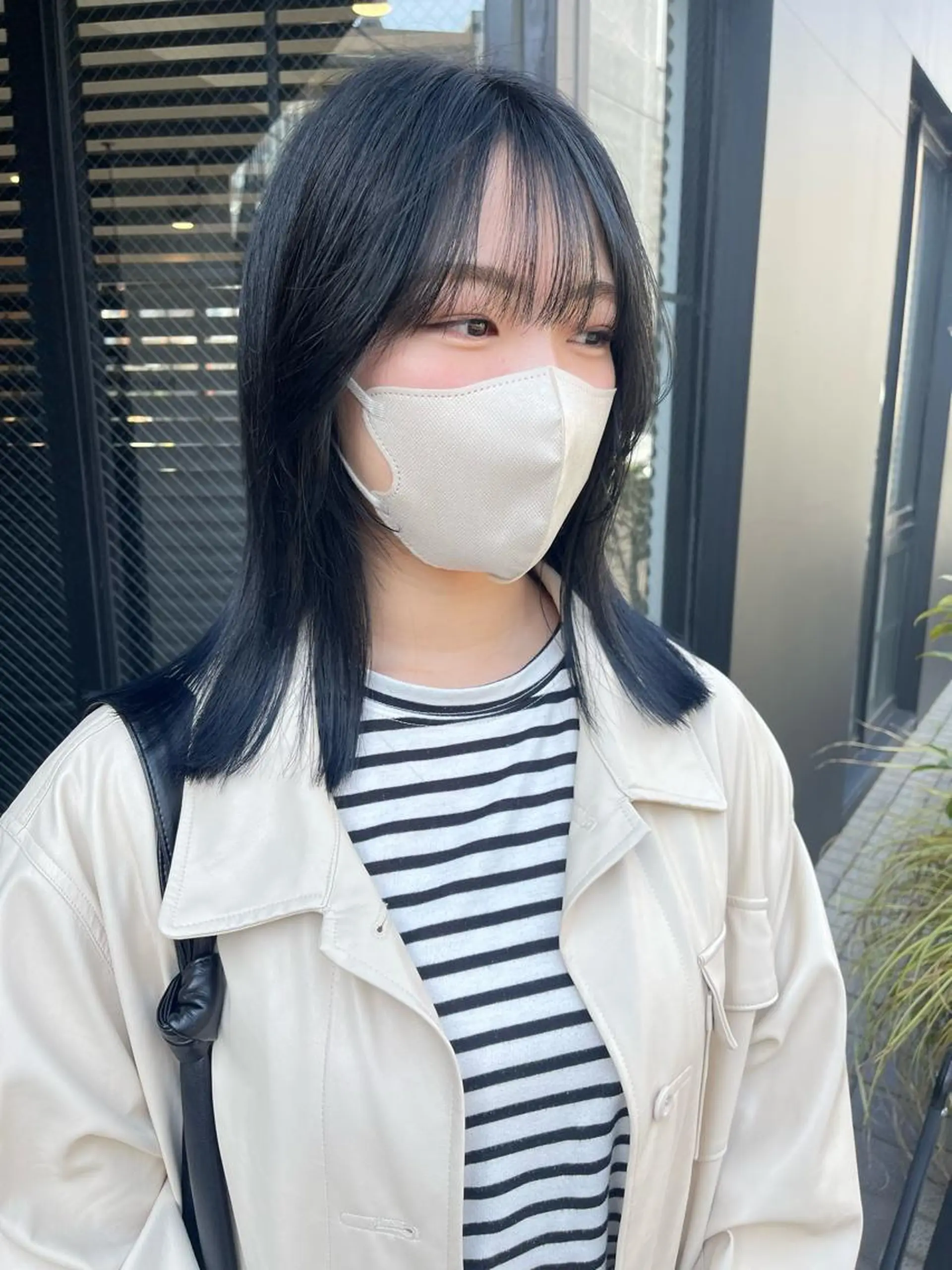 セミロング カラー ブルーカラー ブルーグレー カット ヘアカラー トリートメント ヘッドスパ ラベンダー/レイヤー スタイル🤎mamiのヘアスタイル