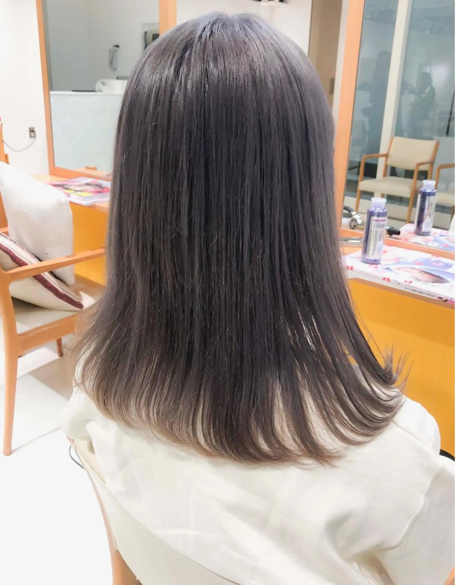 ミディアム カラー グレージュ ラベンダーカラー ラベンダーグレージュ ラベンダーグレー Days 透明感カラーのヘアスタイル