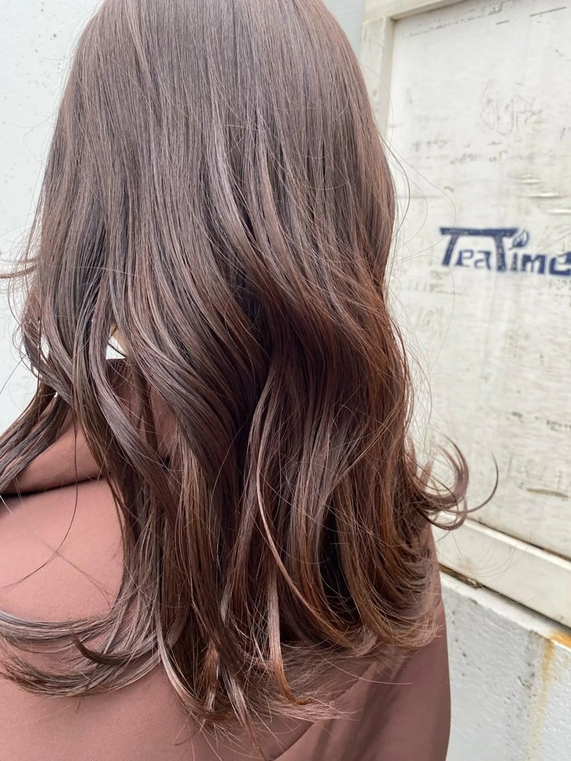 セミロング カラー ベージュカラー お任せヘア☘️☘️ 及川渚のヘアスタイル