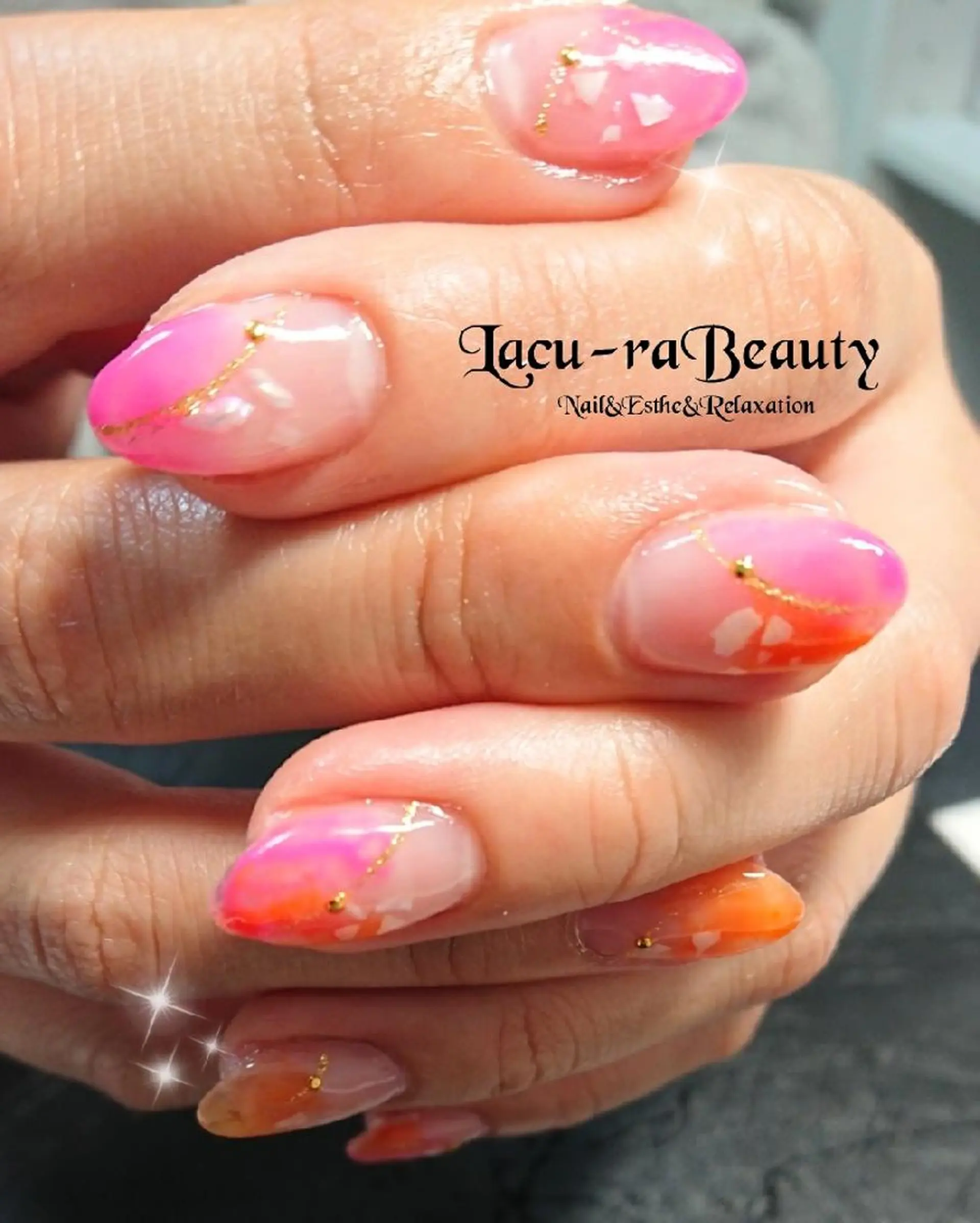 ネイル 小顔と腸の専門店 ラクーラビューティのエステ・リラクイメージ