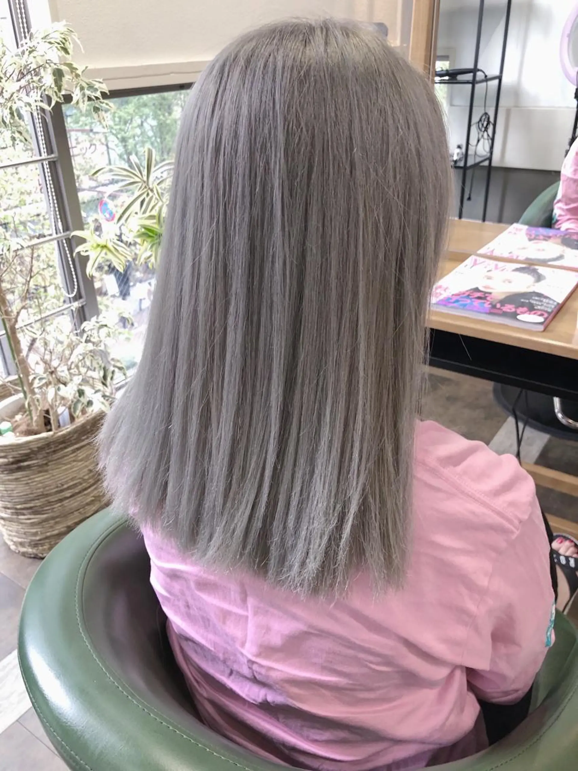 ロング カラー mimiiy梅田 中崎町ハイトーンのヘアスタイル