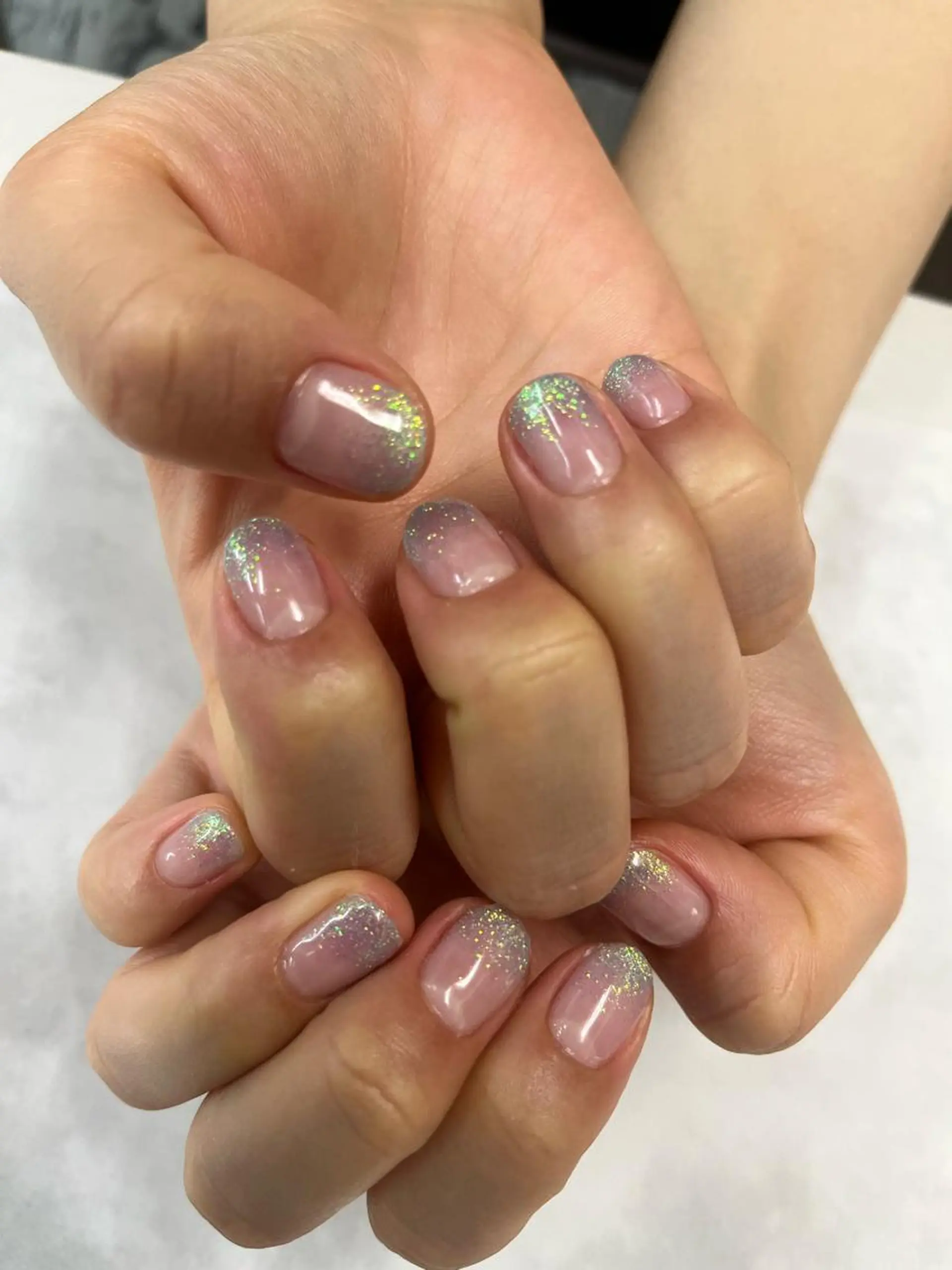 ネイル グラデーション ラメ(グリッター) ラメグラデーション CeCe Garden 表参道所属・ソニ ダニカのネイルデザイン