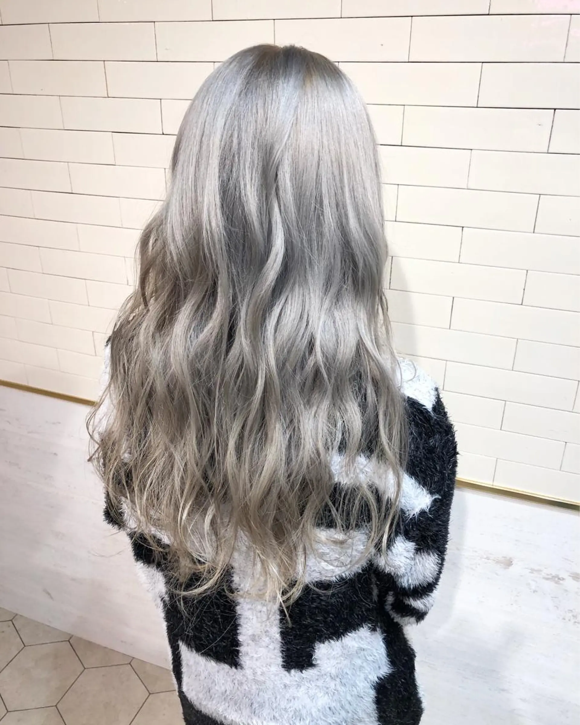 ロング カラー ヘアカラー トリートメント ヘッドスパ レイヤーカット× 髪質改善たもりのヘアスタイル