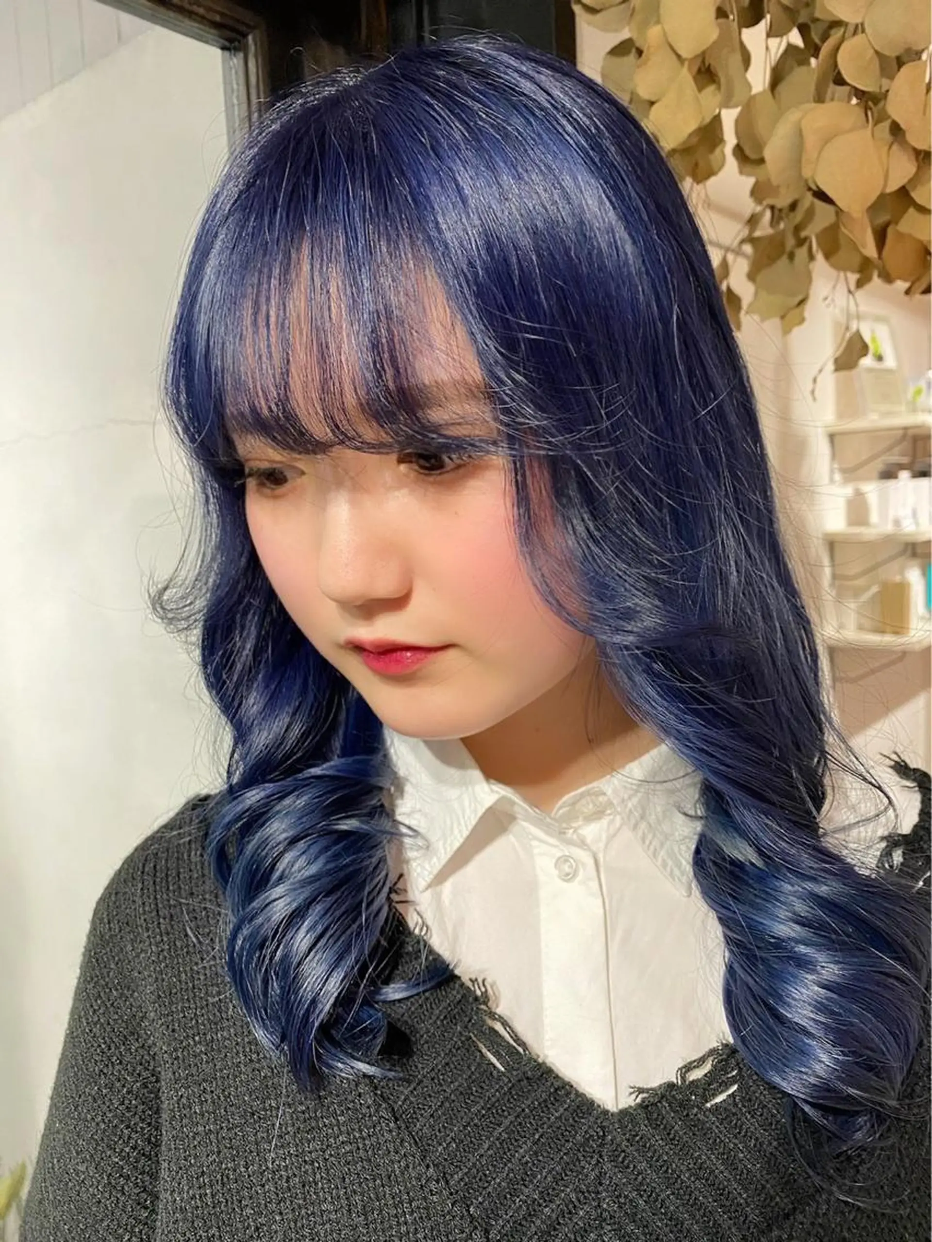 ロング カラー 黒髪 ブリーチ ブルーカラー ブルーブラック 韓国風ヘア 堀 直人のヘアスタイル