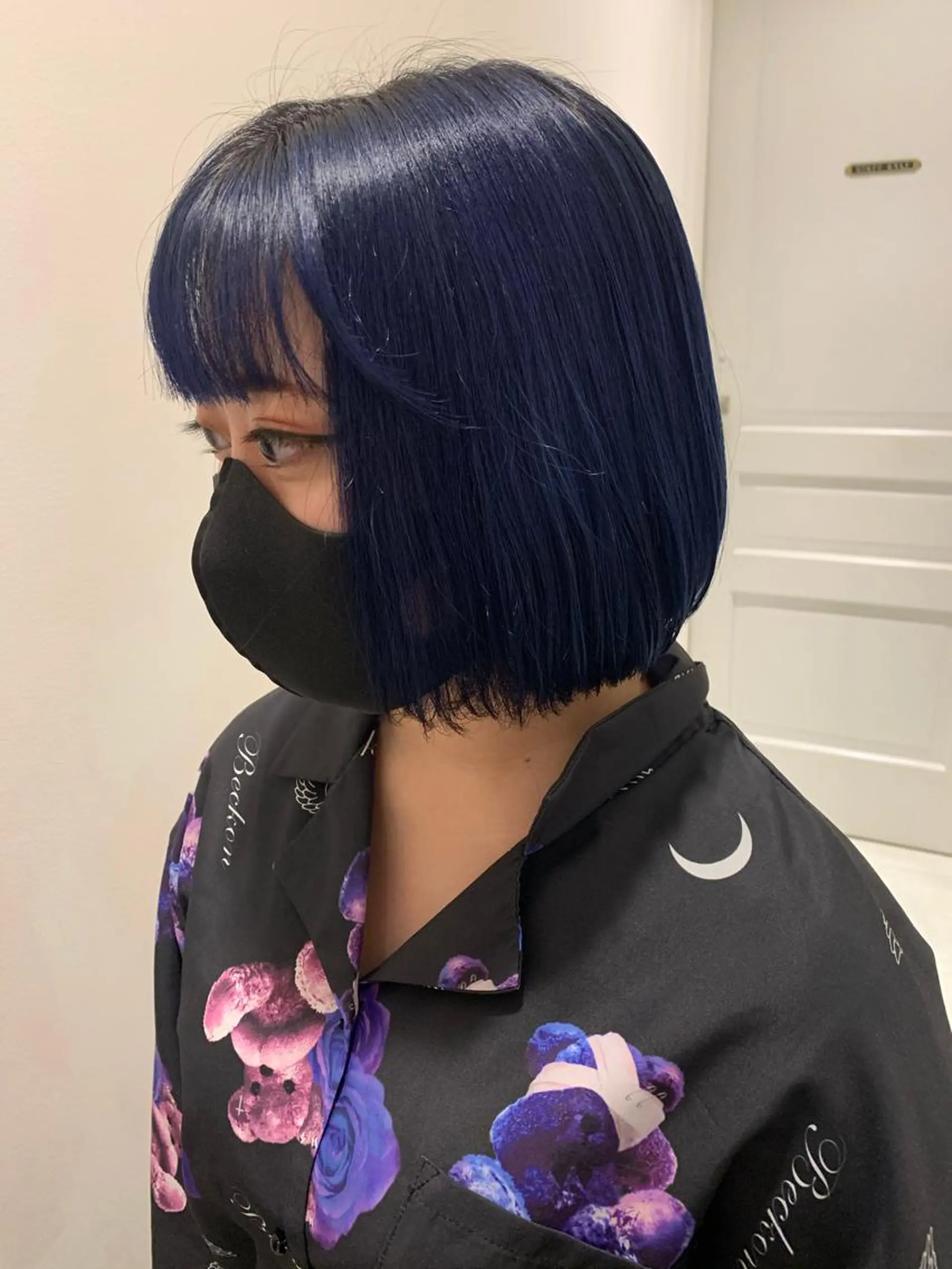 ショート カラー ヘアアレンジ ブルーカラー ネイビーカラー レイヤー×グレージュ /ピンク🩷mioのヘアスタイル