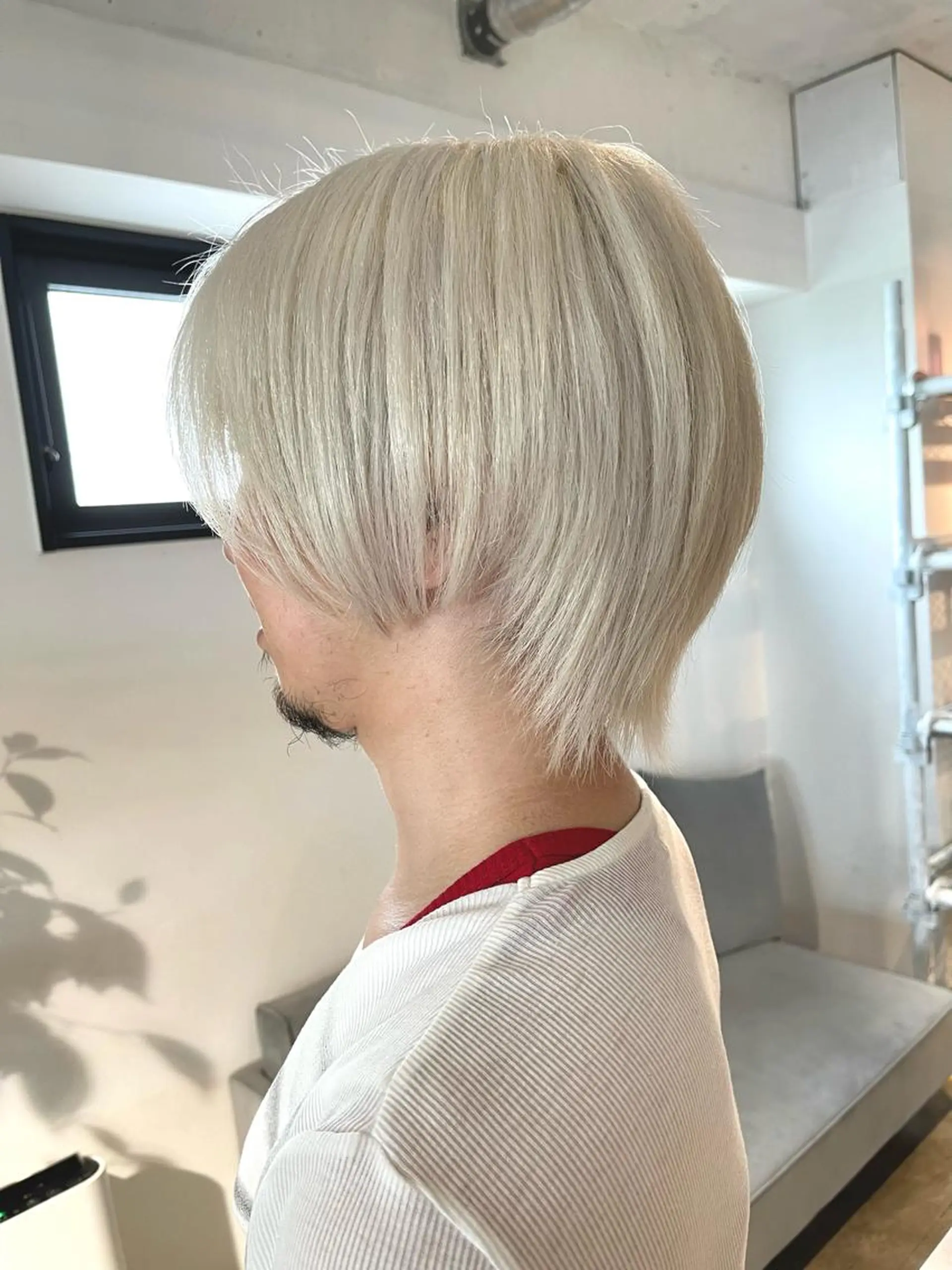 ミディアム 外国人風カラー ハイライト ウルフカット ヘアカラー メンズケアブリーチ 特化🔥村田のヘアスタイル