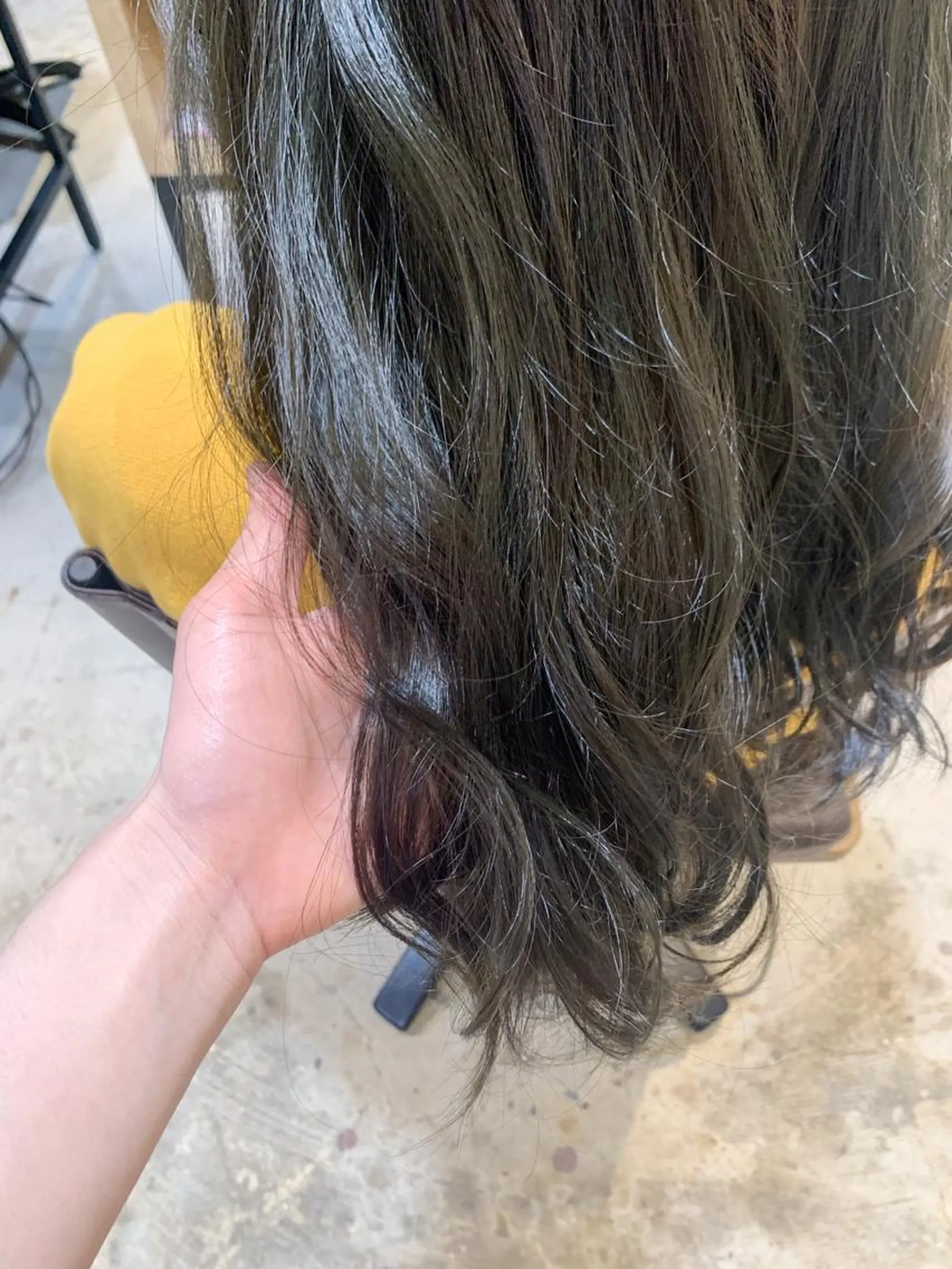 ロング カット ヘアカラー トリートメント yuka .のヘアスタイル