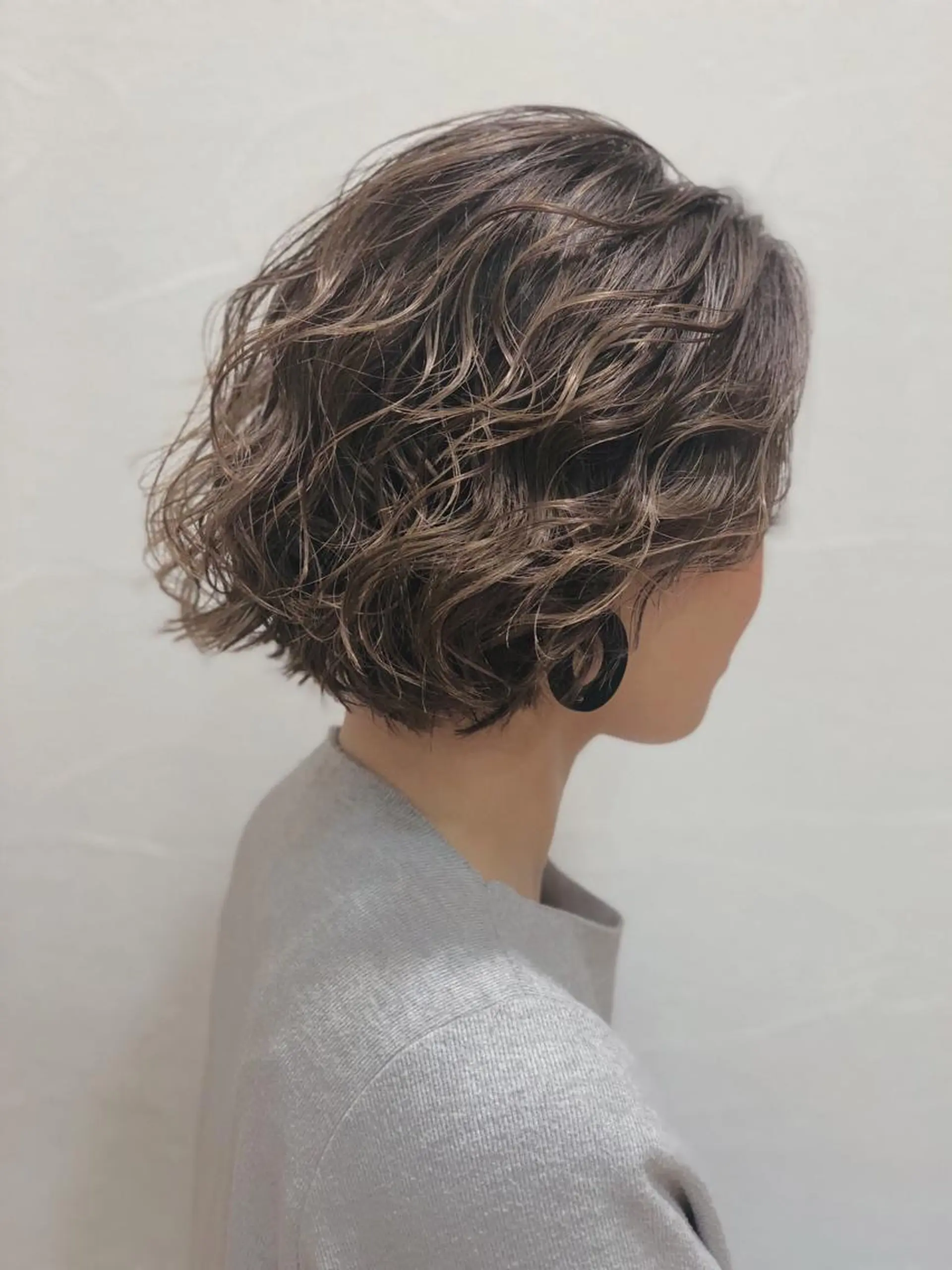 ショート カラー グレージュ ハイライトカラー ハイライト メンズカット特化柏駅 徒歩3分LOUのヘアスタイル