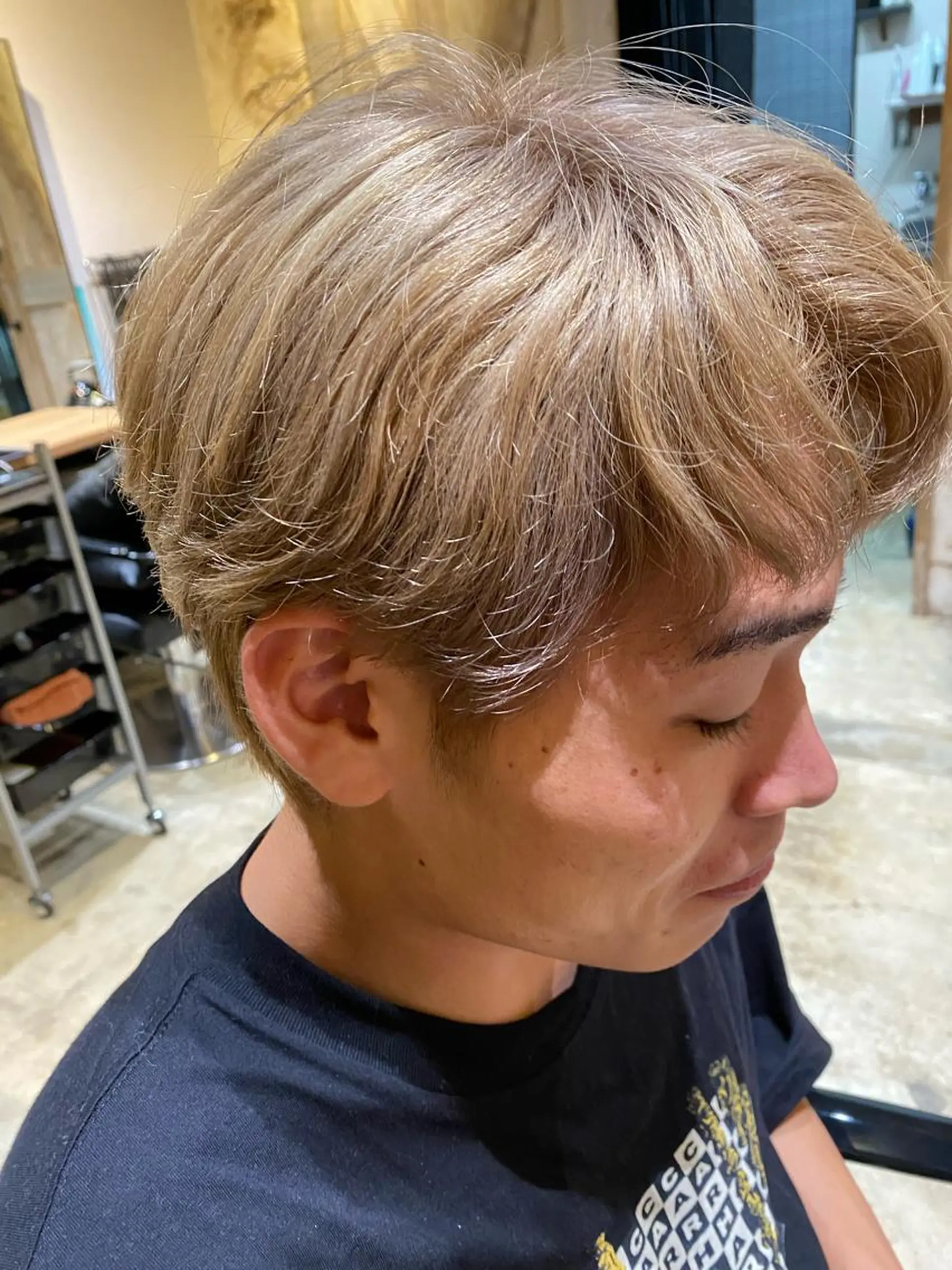 ショート カラー メンズ メンズブリーチ ブリーチ FOR Men`s hair所属・高橋 一樹のヘアスタイル