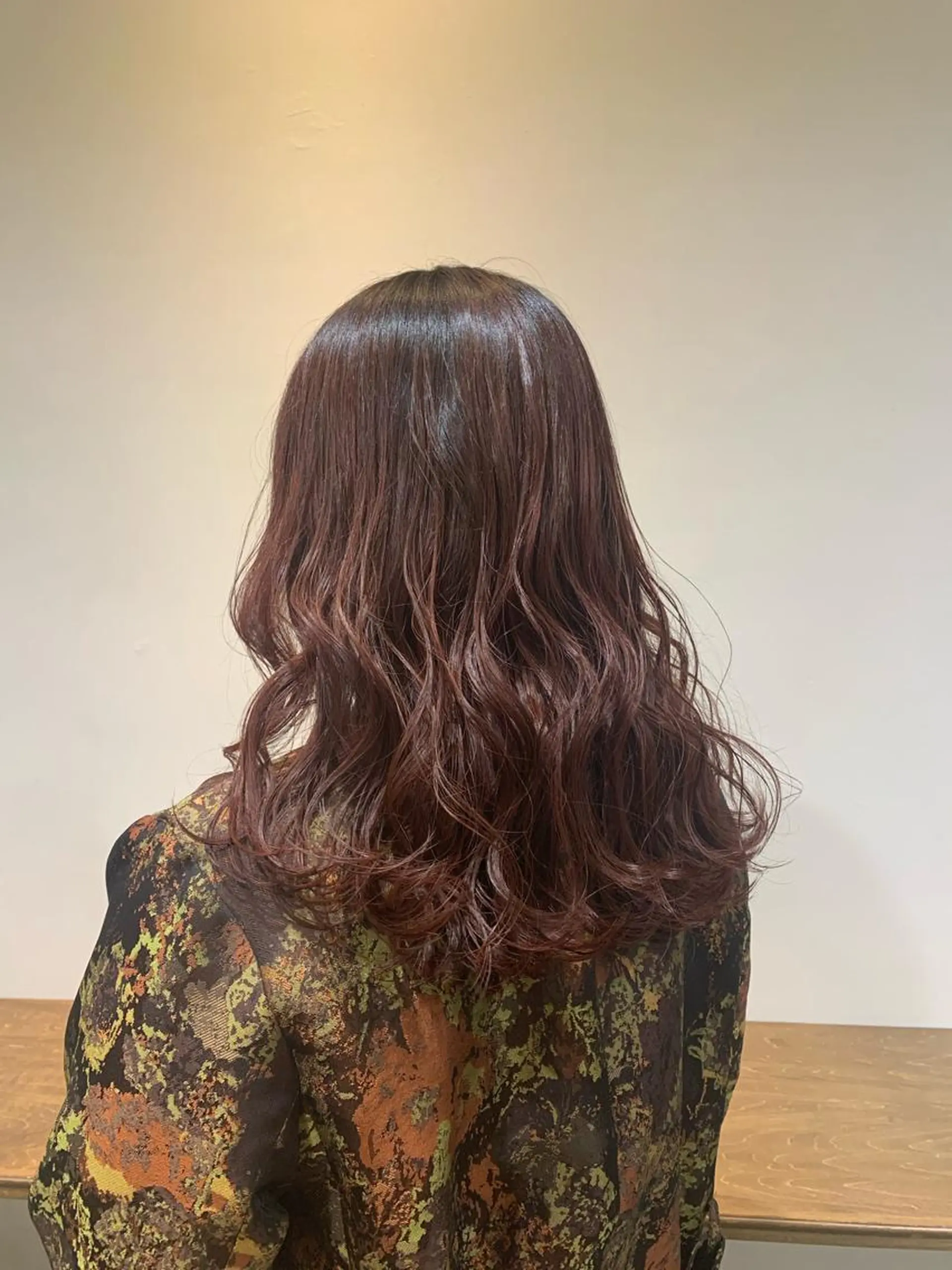 セミロング カラー ハイトーン/レイヤー 💜Akaneのヘアスタイル