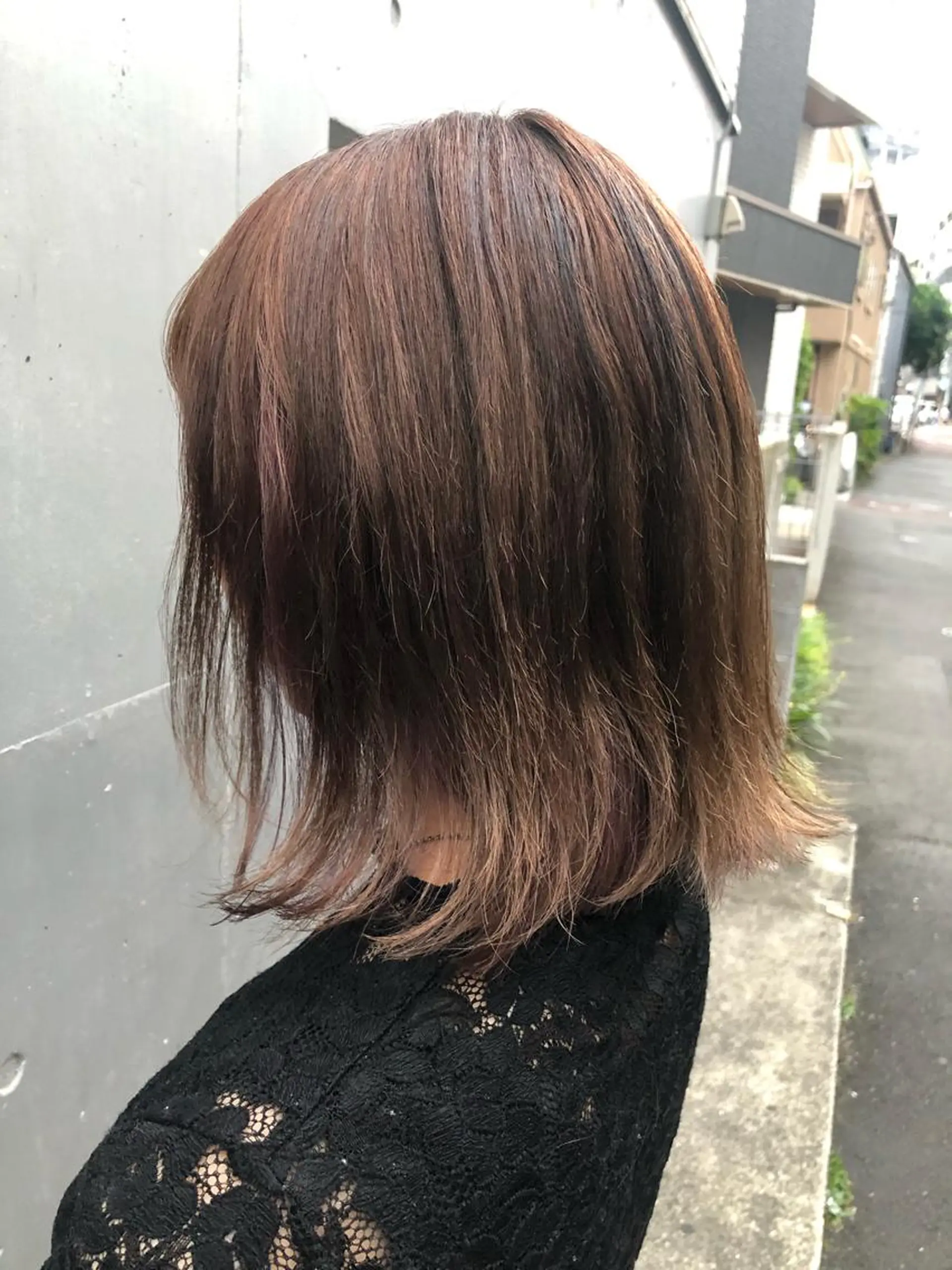 ミディアム アッシュ カット ヘアカラー トリートメント お気に入り数2.2万 🏆SHO🏆のヘアスタイル