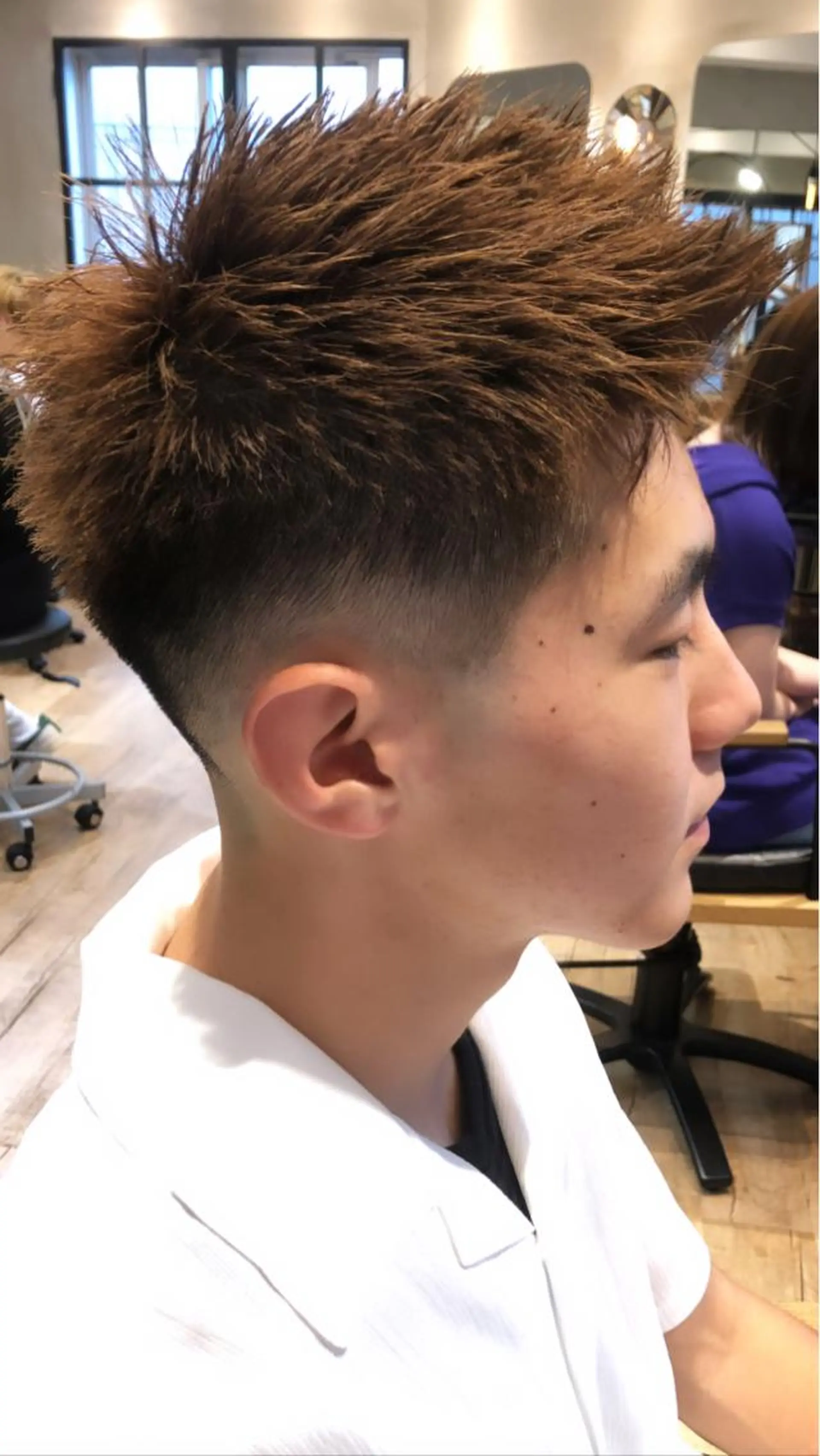 ショート パーマ メンズ フェードカット メンズショート スキンフェード ショートヘア カット トリートメント ヘアセット amie高崎所属・高崎メンズパーマ 髪質改善TAKEのヘアスタイル