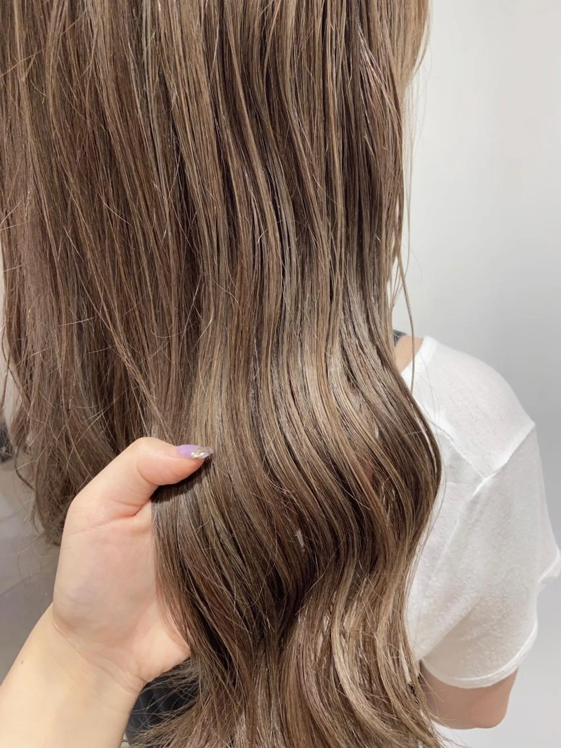 セミロング カラー ヘアカラー 🐺ウルフ/レイヤー 似合わせ‎🤍沙羅のヘアスタイル