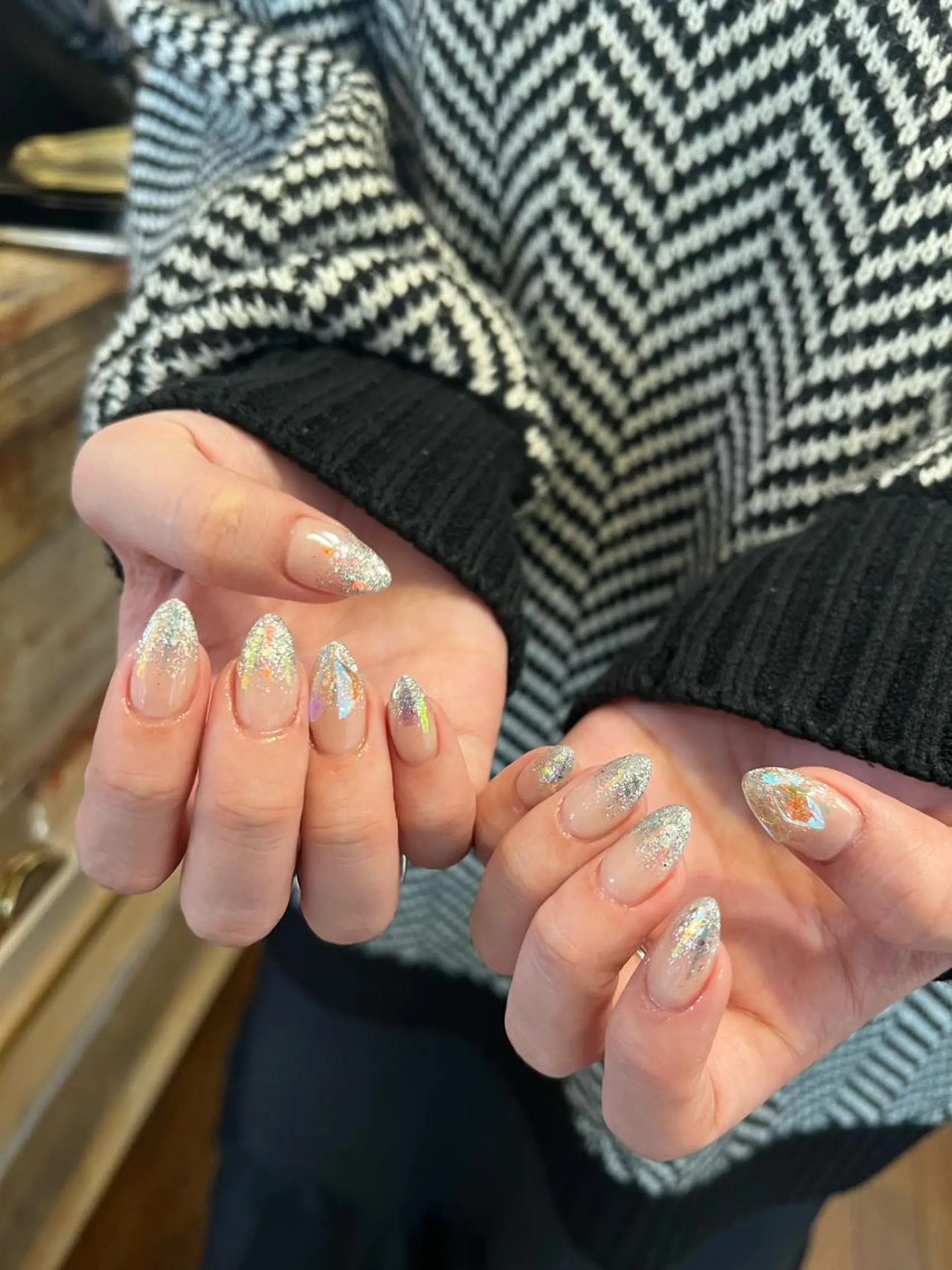 ネイル ハンドネイル フットネイル ハンドケア Nes.Nail所属・Miyagi Asamiのネイルデザイン