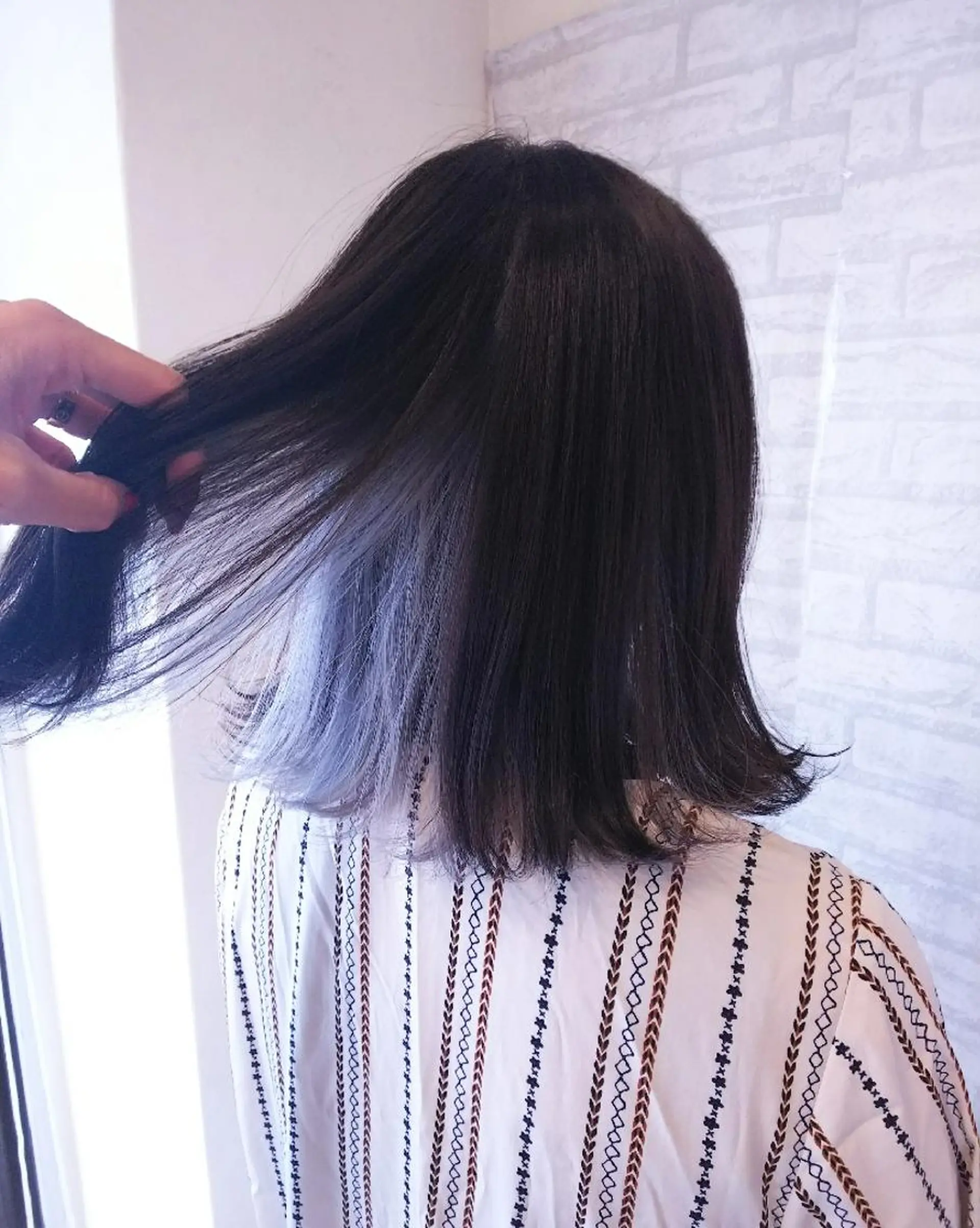 ミディアム カラー シルバー JIL BLAN 京都所属・RU RIのヘアスタイル