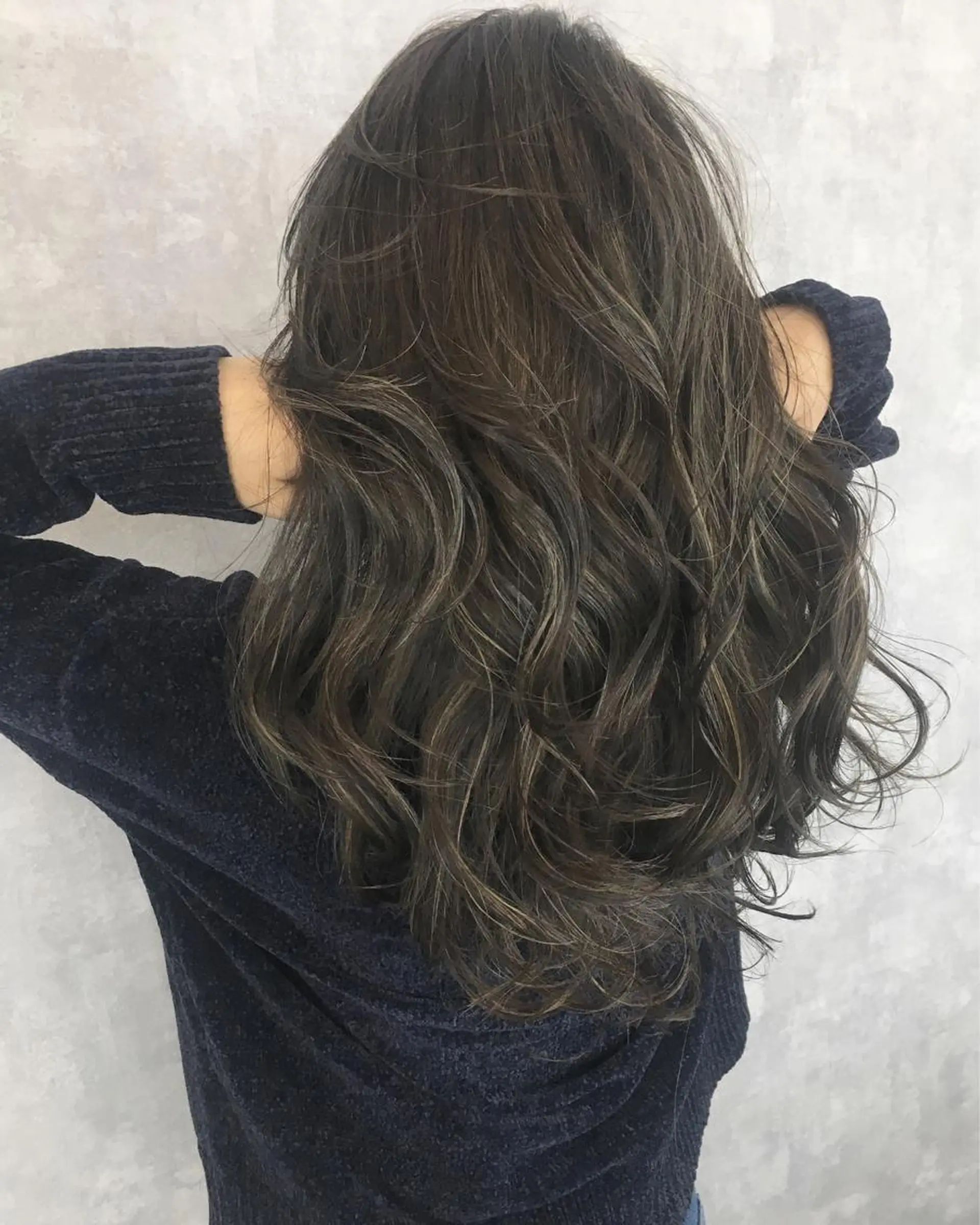 セミロング カラー ハイライトカラー ハイライト レイヤーカット BLend 渋谷のヘアスタイル