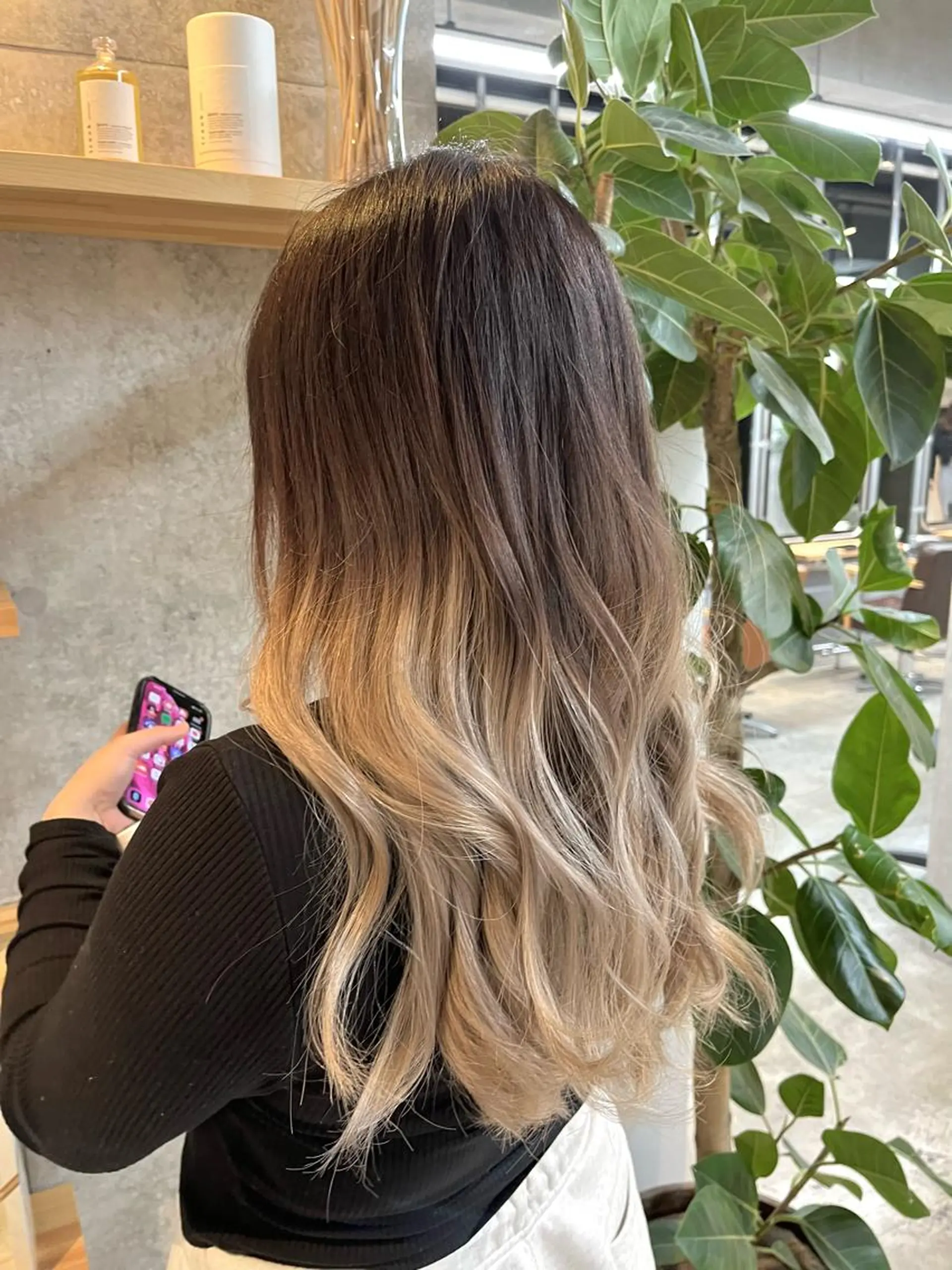 セミロング カラー ヘアカラー トリートメント ハイトーンカラ ー/小川のヘアスタイル