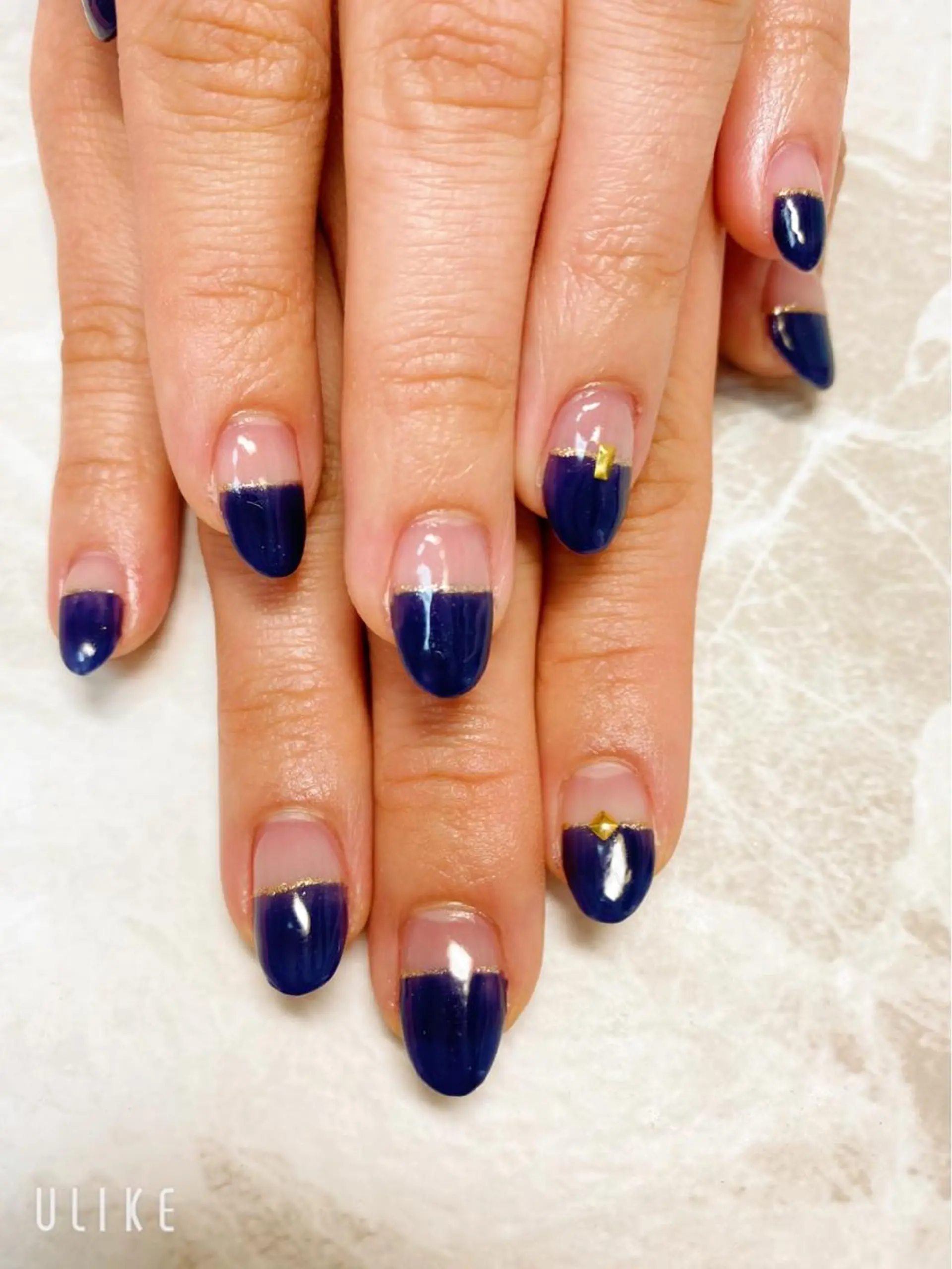 ネイル フレンチネイル ラメ(グリッター) ストーンネイル ネイルPetit Ribbonのネイルデザイン