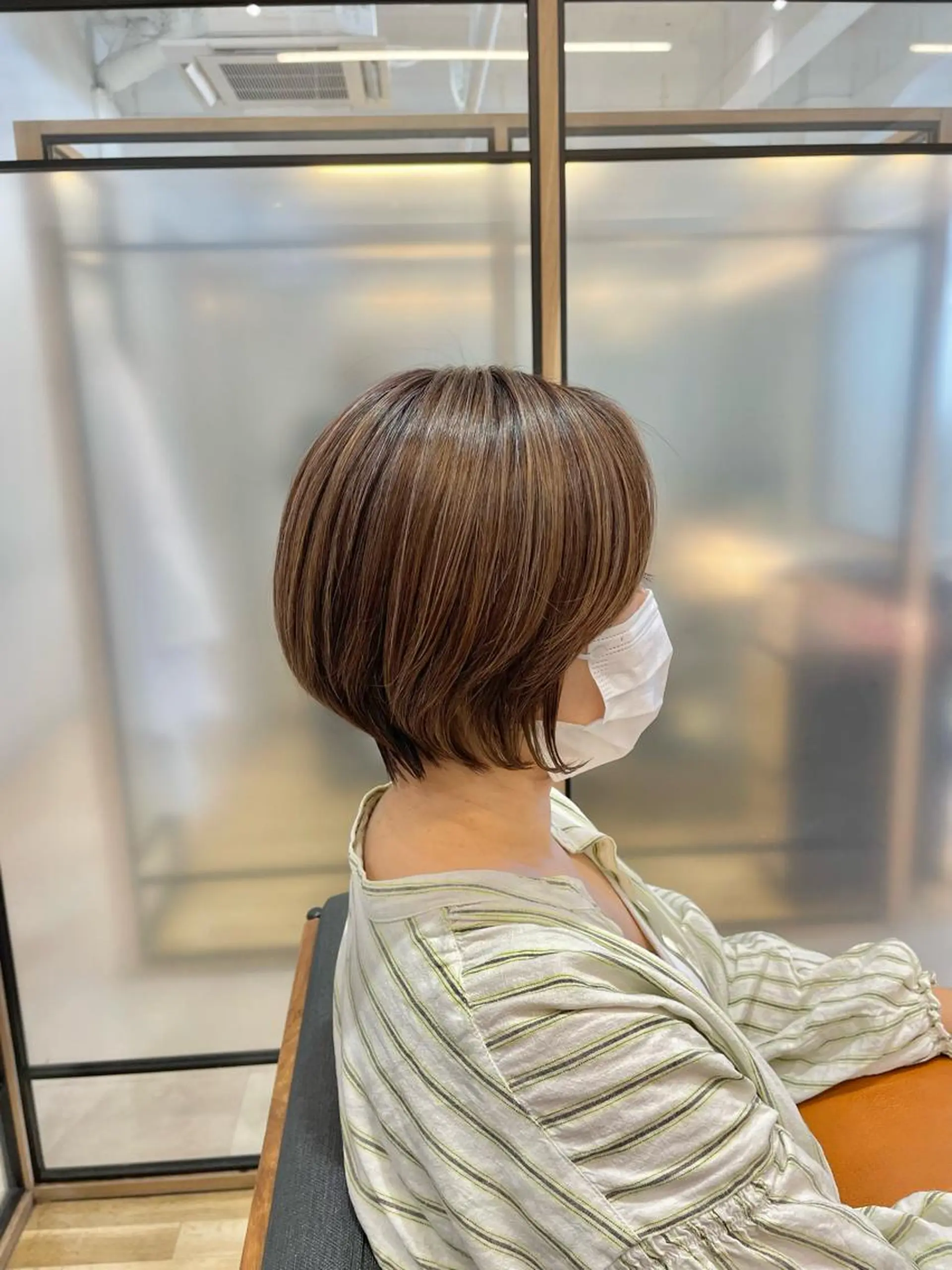 ショート 卒業式のヘアスタイル ハイライト 髪質改善 ショートヘア シノハラ ガクト ショート/白髪ぼかしのヘアスタイル