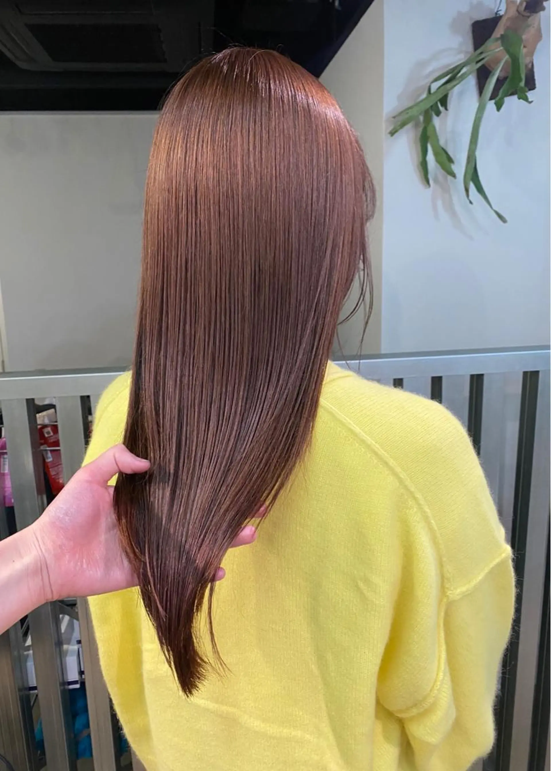 セミロング カラー ヘアアレンジ ベージュカラー ブリーチ ブリーチなしカラー オレンジ オレンジベージュ GIVET (ジヴェ)所属・撮影モデル募集 🦋soemikaのヘアスタイル
